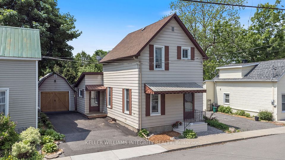 112 Thomas Street, North Grenville, ON K0G 1J0