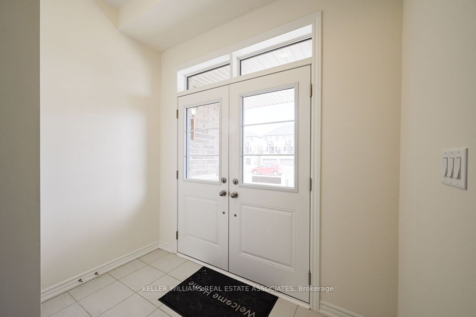 88 Coolhurst Avenue, Brampton, ON L7A 0B8