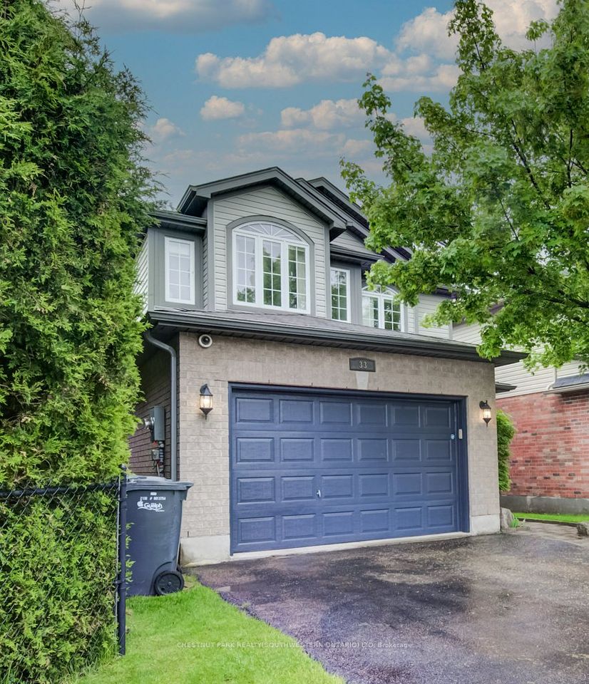 33 Henderson Drive, Guelph, ON N1E 0C8