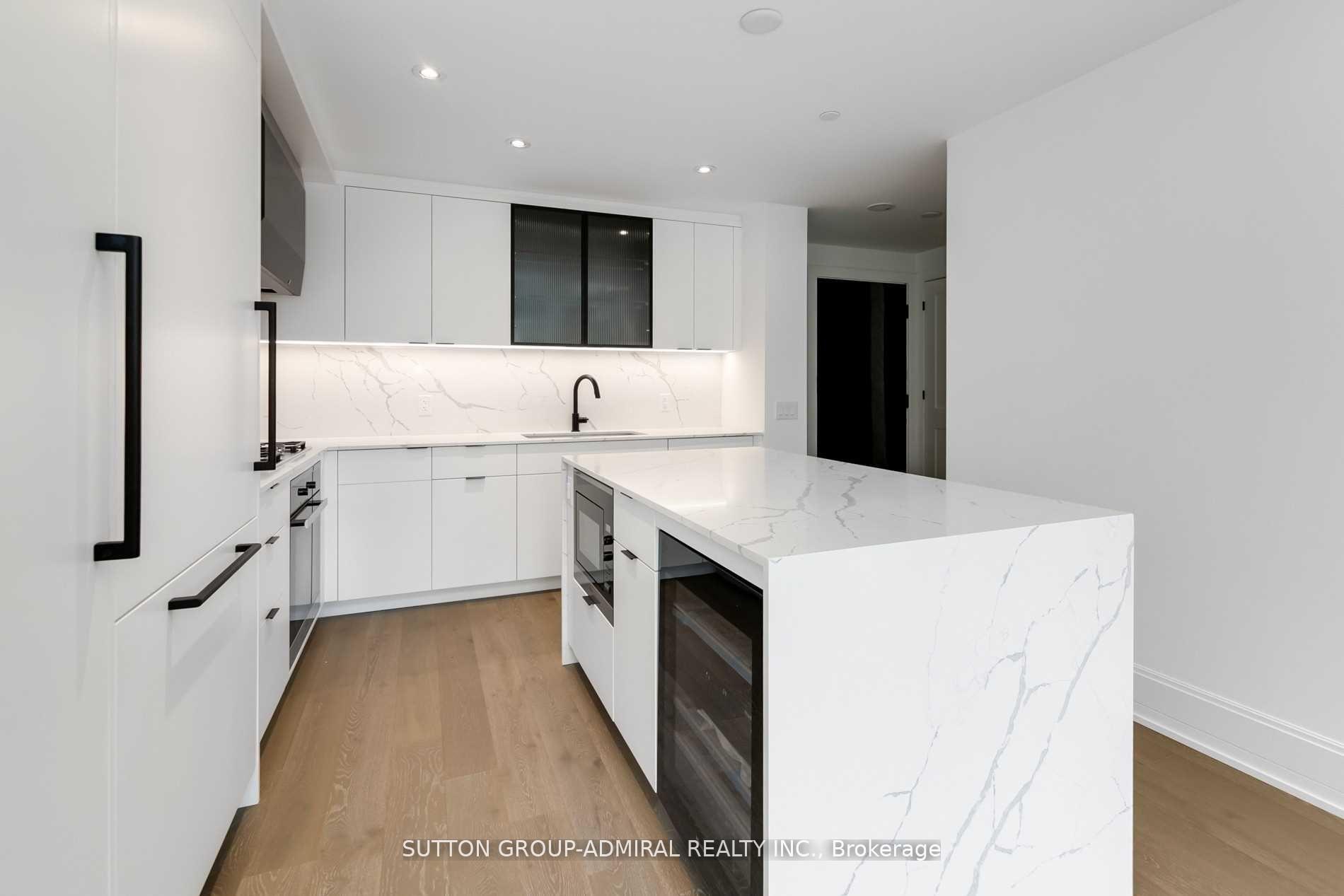 2 Bedrooms Condo at 355 Bedford, Toronto For sale