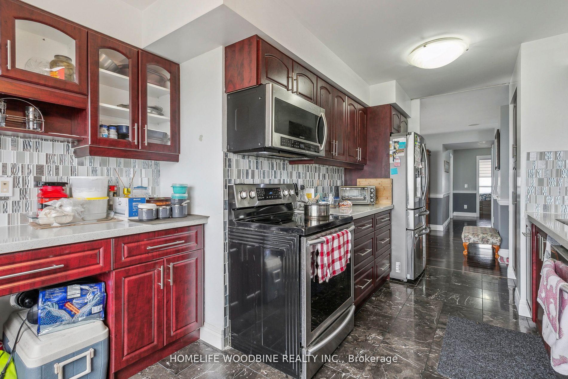 4 Bedrooms Condo at 700 Humberwood,  Toronto For sale