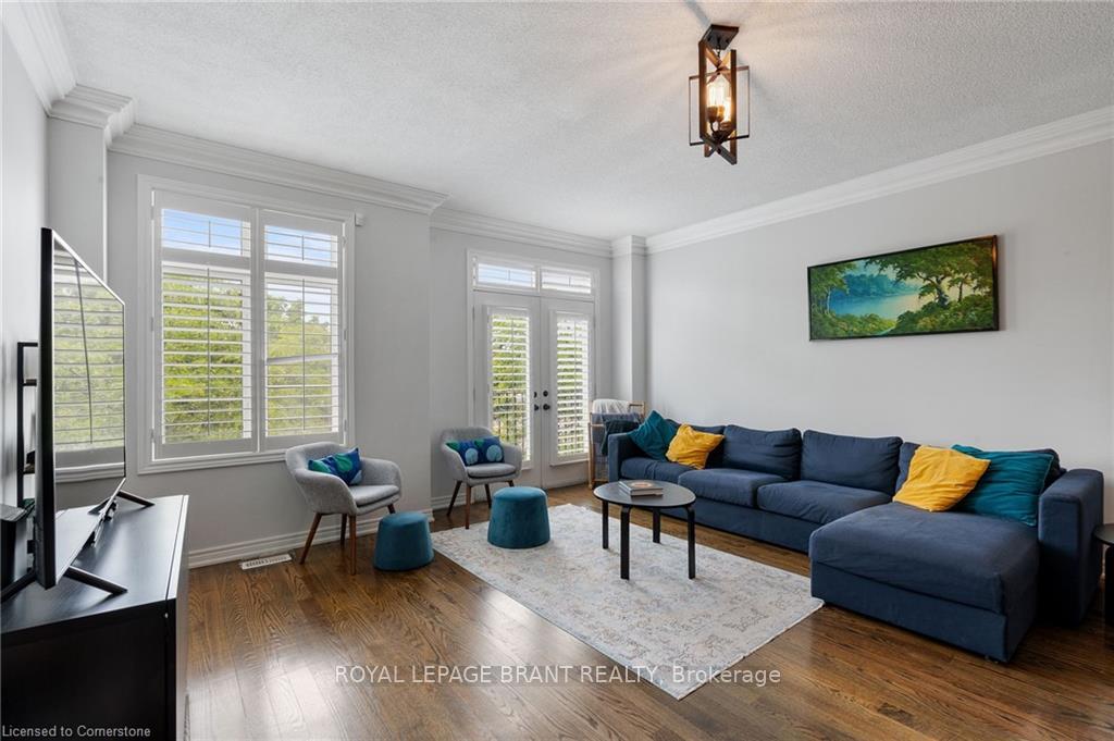 3 Bedrooms Condo at 6995 Glory, Mississauga For sale