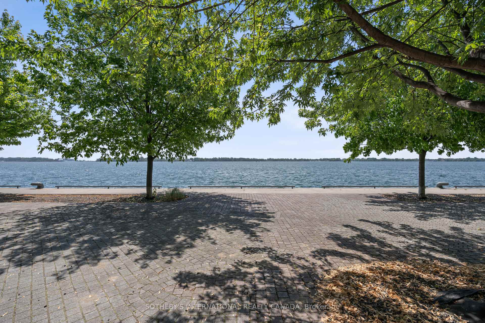 3 Bedrooms Condo at 39 Queens, Toronto For sale