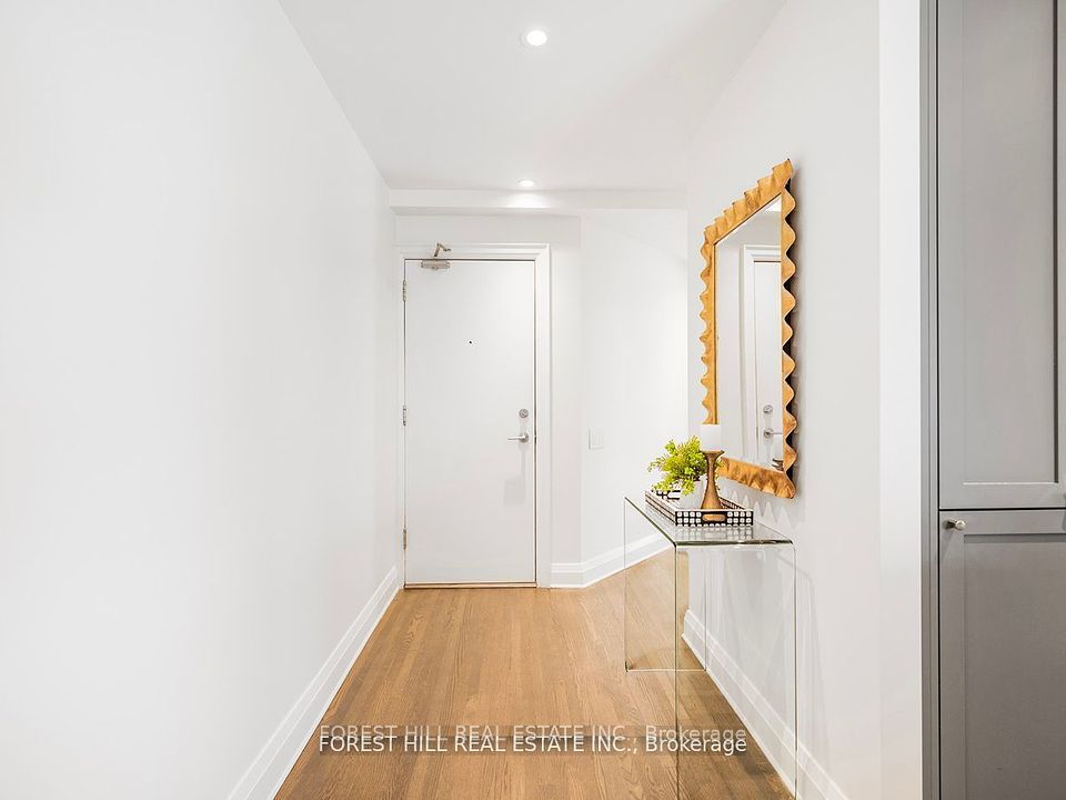 #307 - 717 Eglinton Avenue, Toronto, ON M5N 1C9