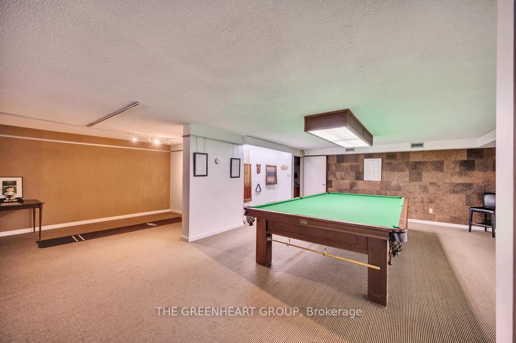 3 Bedrooms Condo at 1400 Dixie,  Mississauga For sale