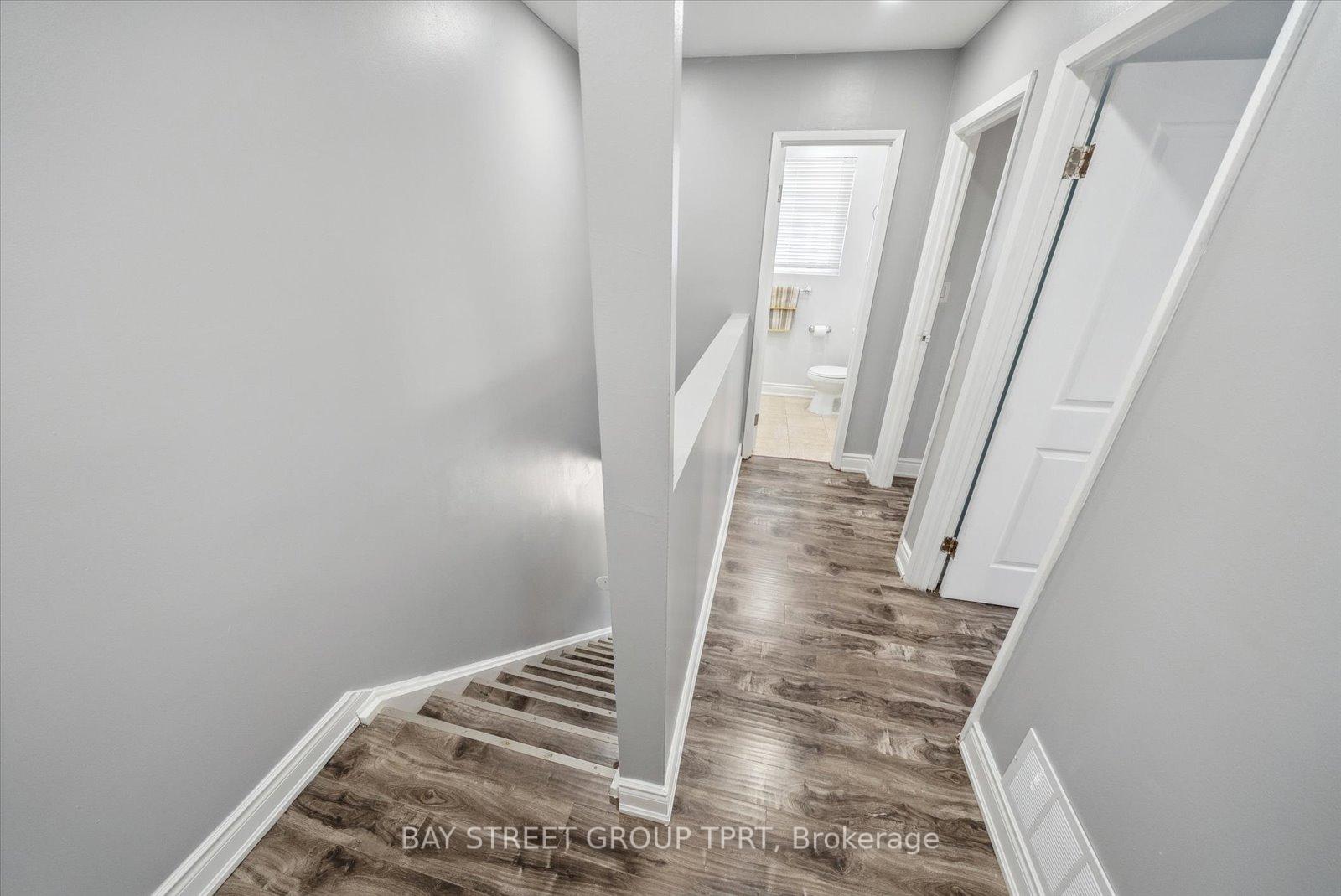 4 Bedrooms Condo at 16 Bur Oak, Toronto For sale