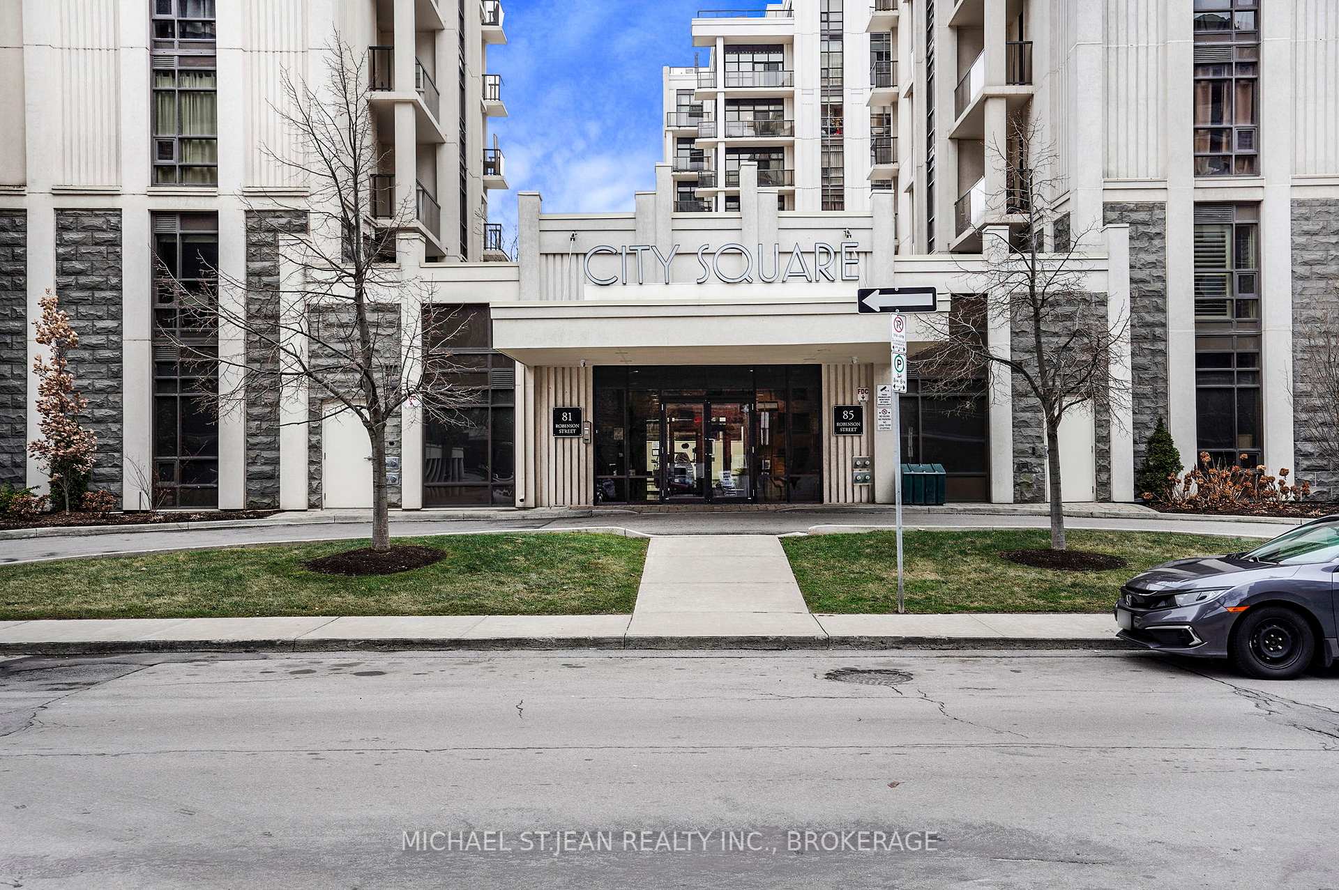 1 Bedroom Condo at 85 Robinson,  Hamilton For sale