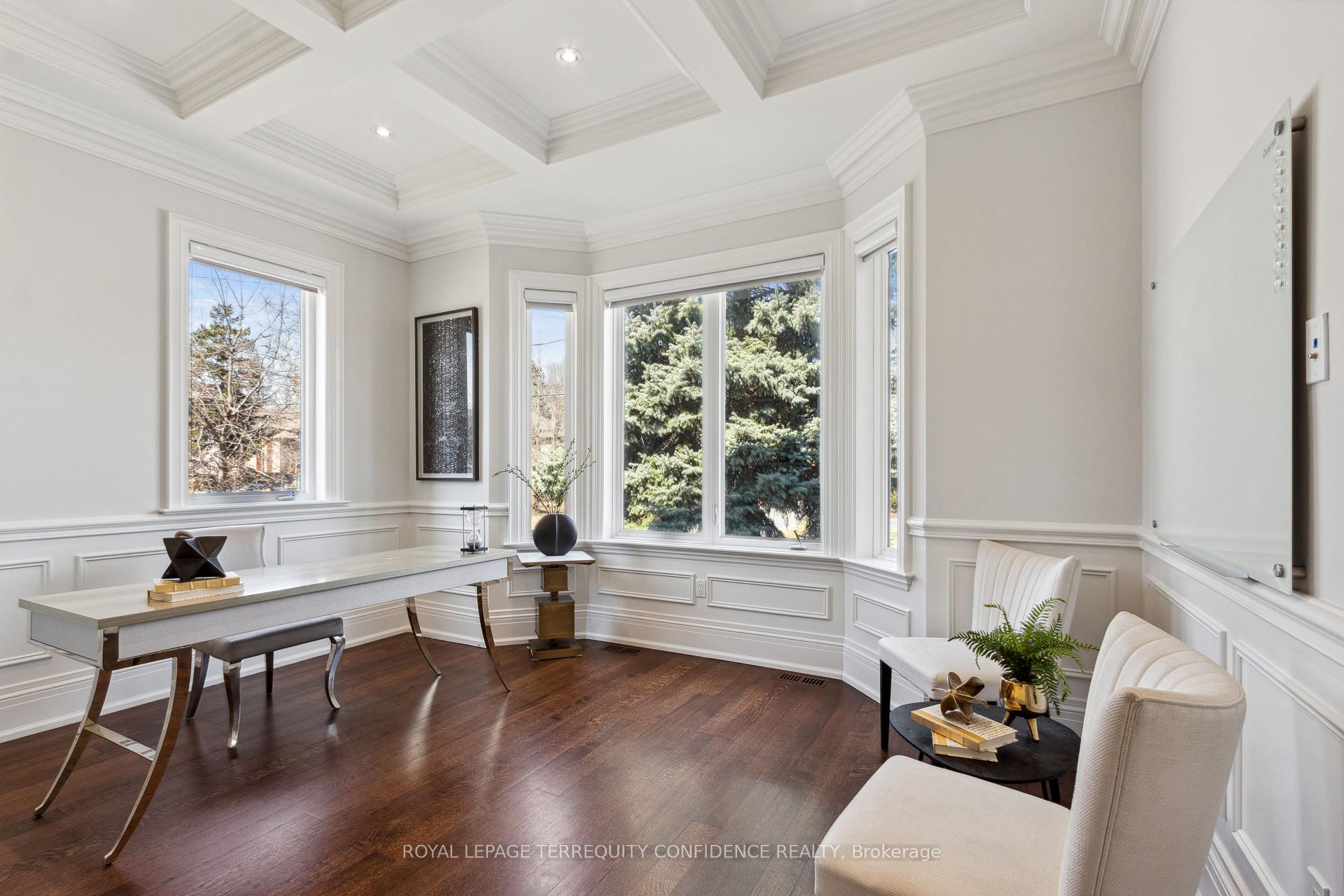 241 Hounslow Avenue, Toronto, ON M2N 2B5