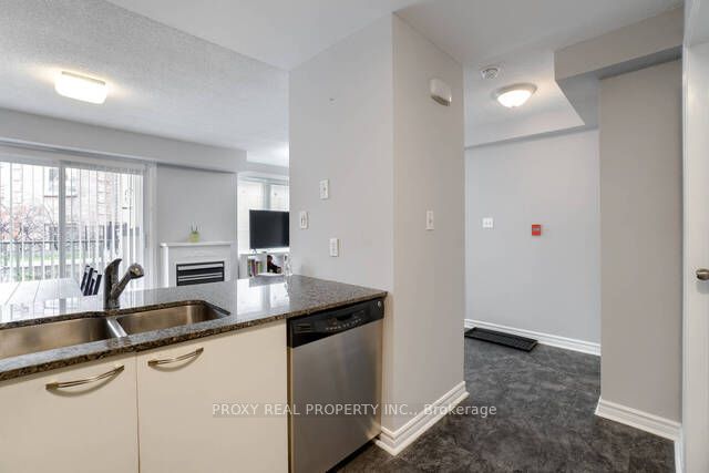 https://trreb-image.ampre.ca/QIKWVIGWYIMAil-zx3wcs-R6BIzDLjx6J8J9rpOwzuk/rs:fit:960:960/wm:.5:so:0:50:.4/wmsh:10/wmt:PHNwYW4gZm9yZWdyb3VuZD0nd2hpdGUnIGZvbnQ9JzY4Jz5QUk9YWSBSRUFMIFBST1BFUlRZIElOQy4sIEJyb2tlcmFnZTwvc3Bhbj4/cb:20250124155216/L3RycmViL2xpc3RpbmdzLzQwLzQ4LzU1LzY1L3AvOWQ5NTJlYWMtODA4MC00YTAxLTliZmQtYzg1ZWY1YjJkNzllLmpwZw.jpg
