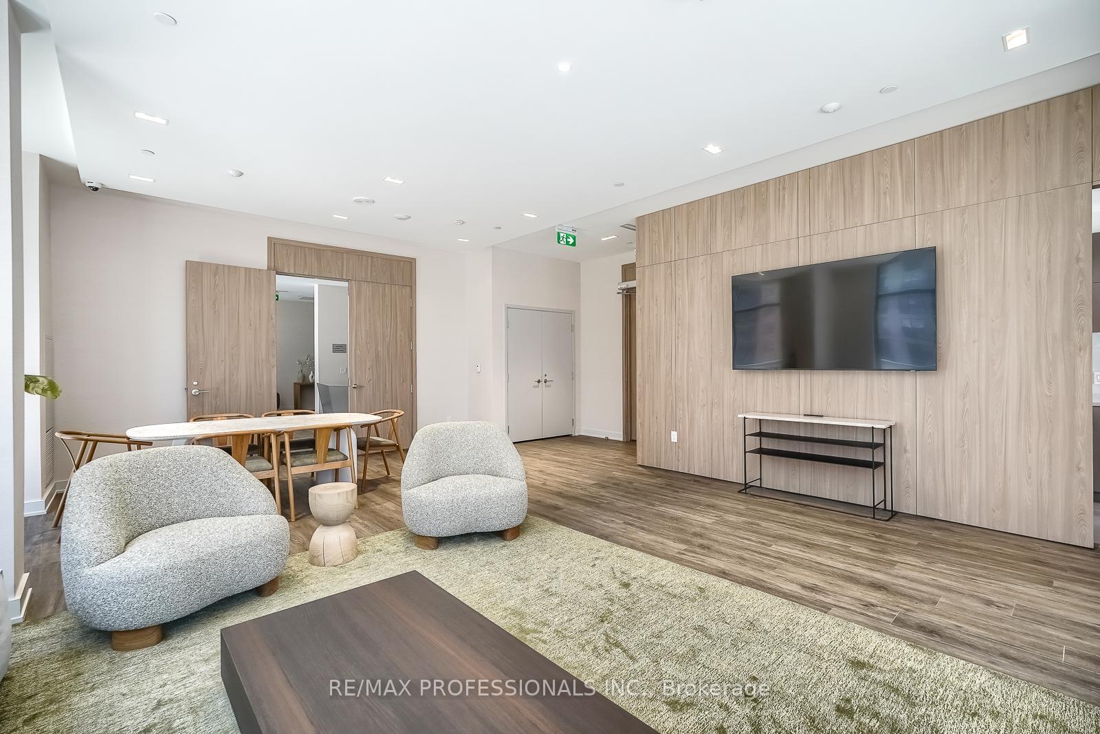 2 Bedrooms Condo at 65 Mutual, Toronto For sale