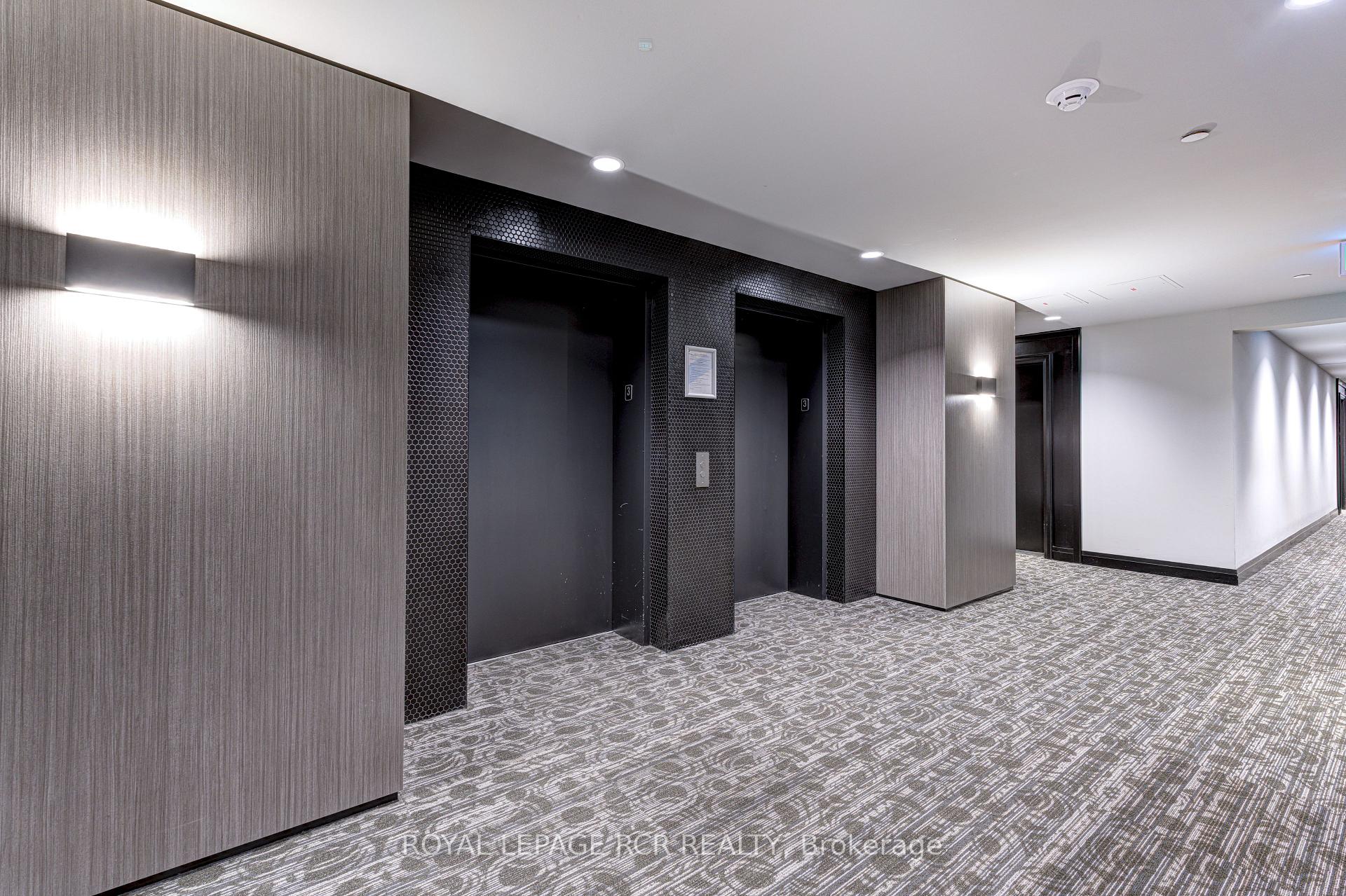 1 Bedroom Condo at 95 Dundas, Oakville For sale