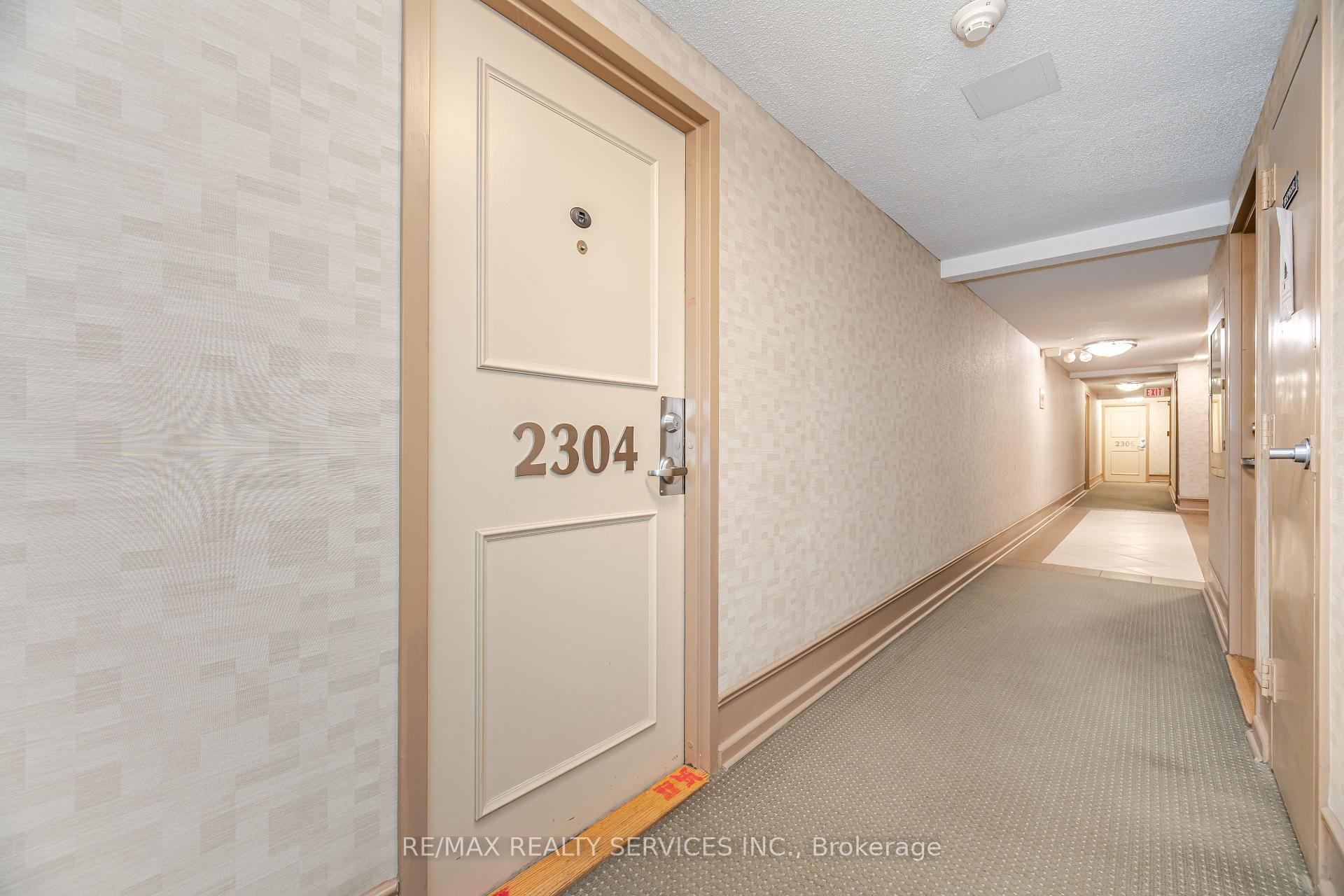 2 Bedrooms Condo at 715 Don Mills, Toronto For sale