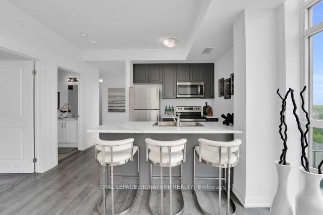 2 Bedrooms Condo at 450 Dundas, Hamilton For sale