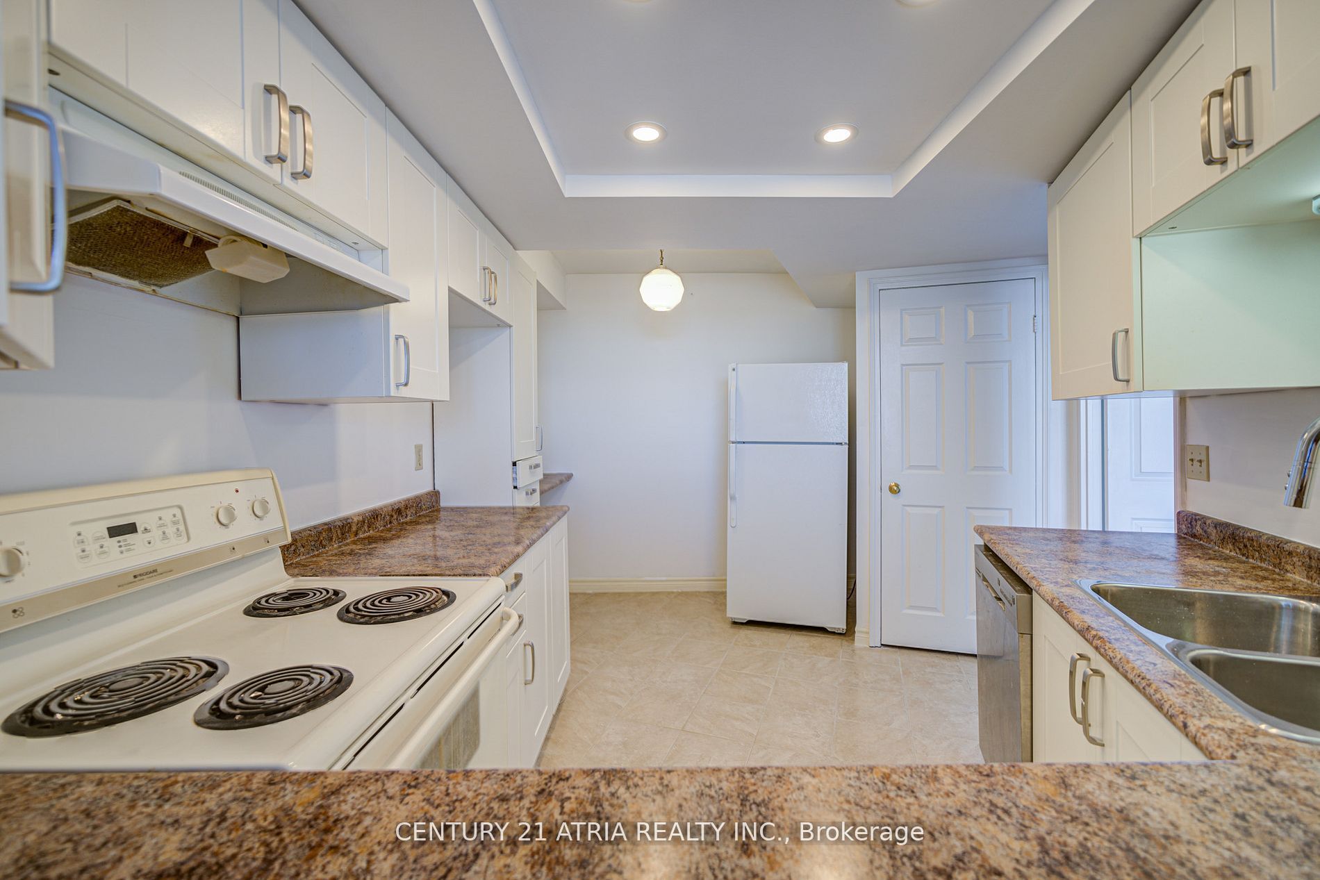 1360 Rathburn Road E, #1505