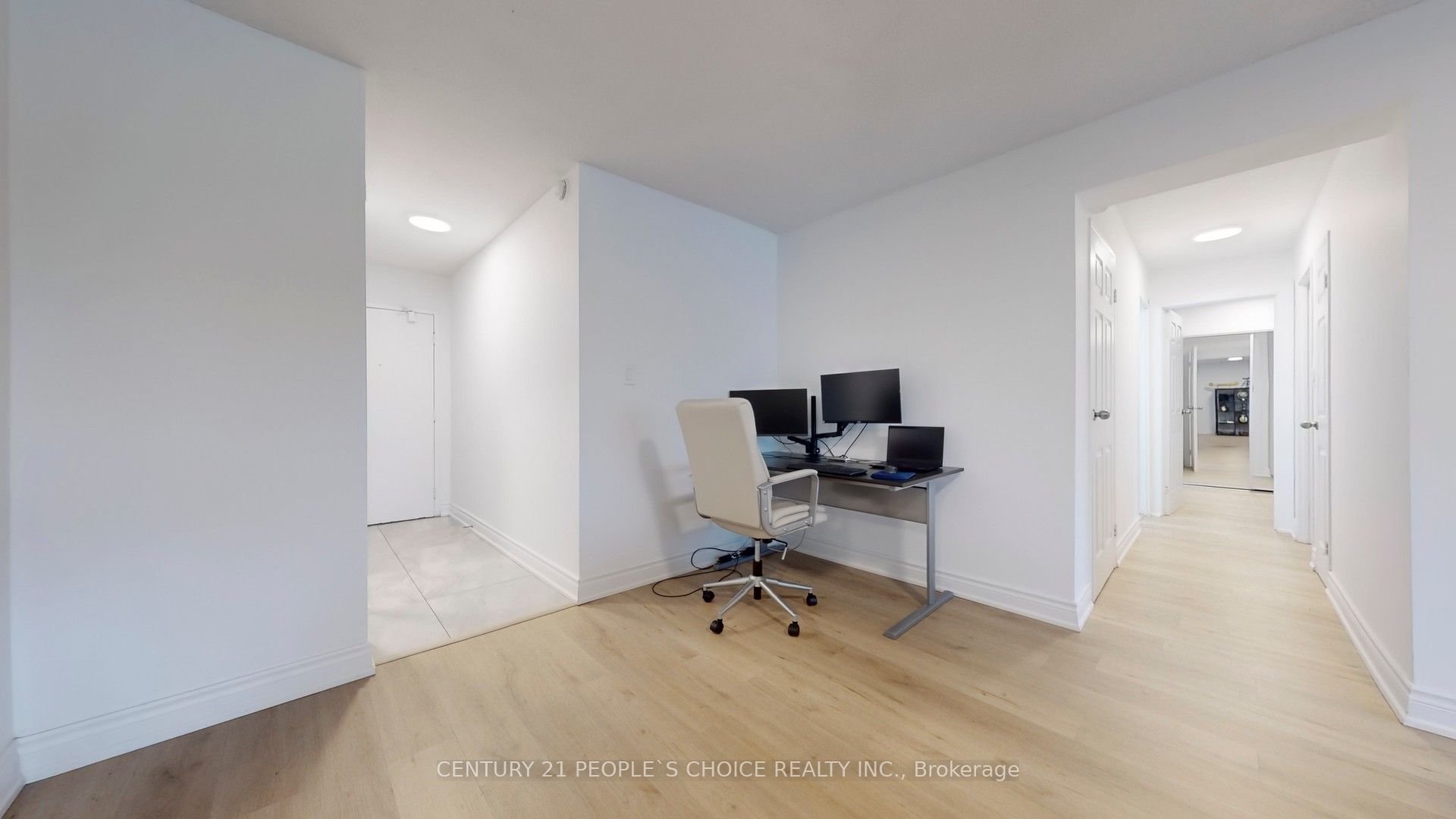 100 Wingarden Court, #216