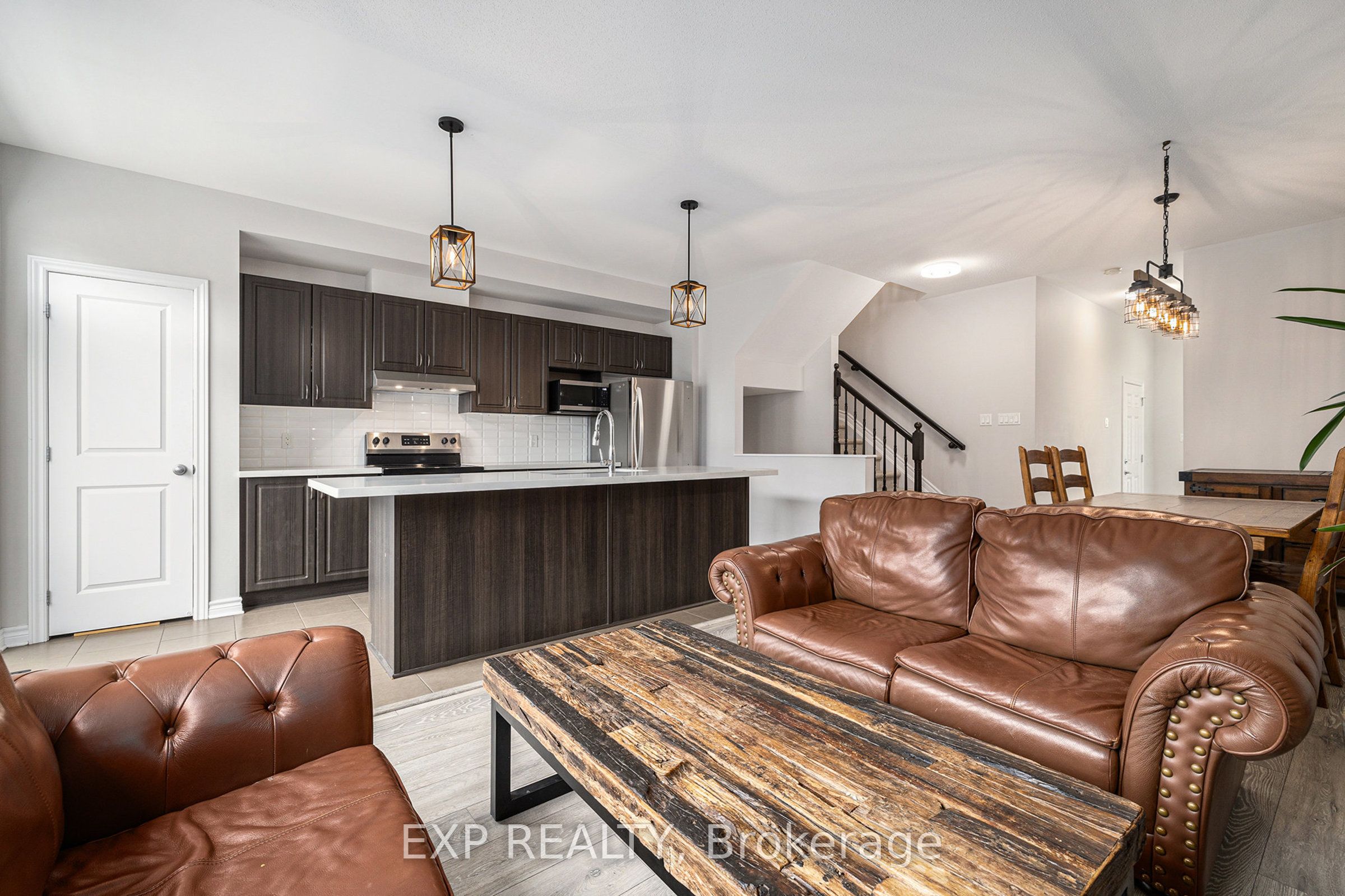 606 Geranium Walk