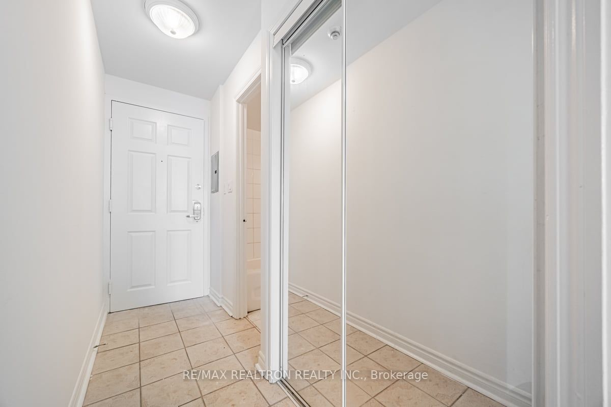 1401 Dupont Street, #225