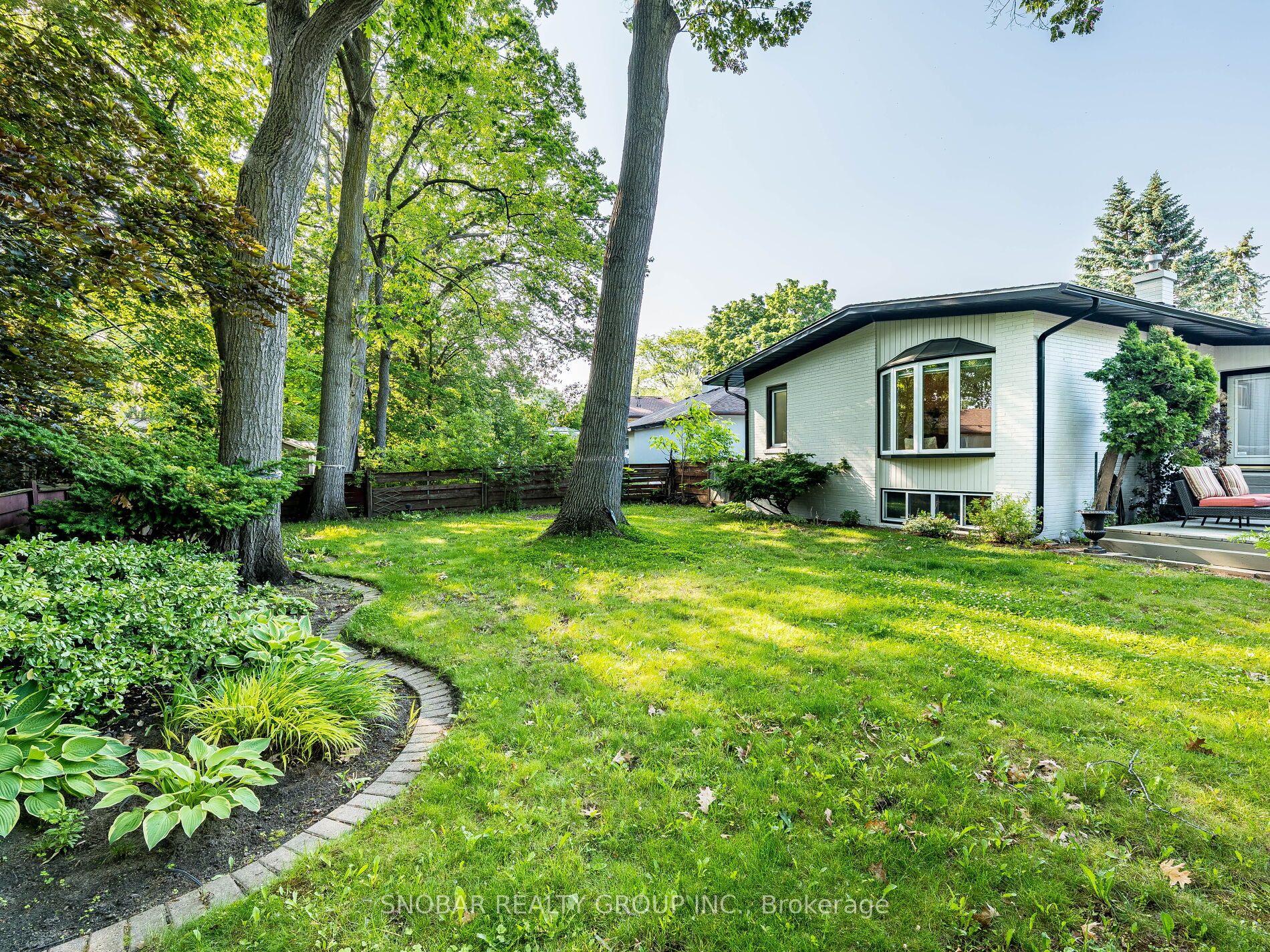 3208 Flynn Crescent