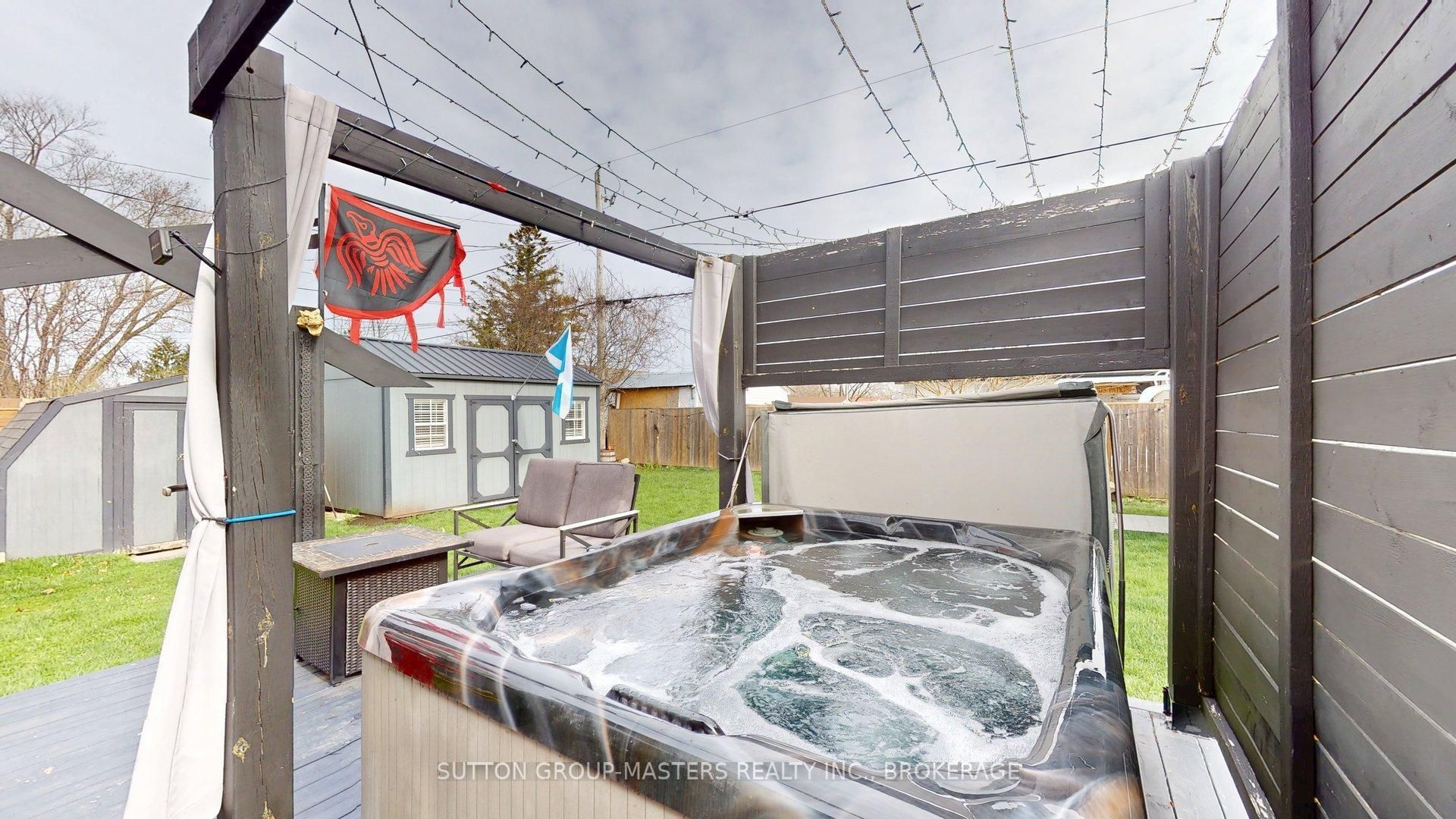 118 Harvard Place, Loyalist, ON K7N 1J6