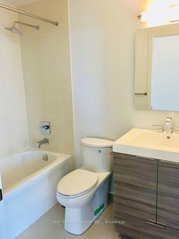 2 Bedrooms Condo at 318 Richmond,  Toronto For sale