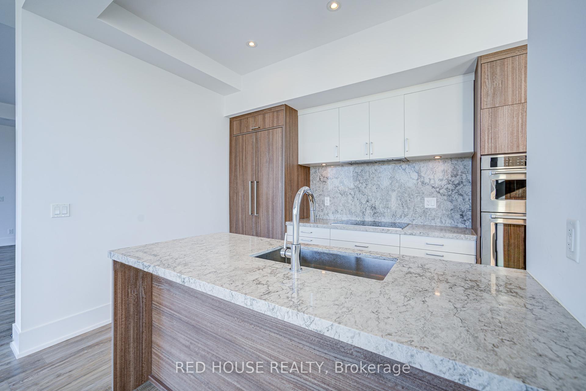3 Bedrooms Condo at 25 Adra Grado, Toronto For sale