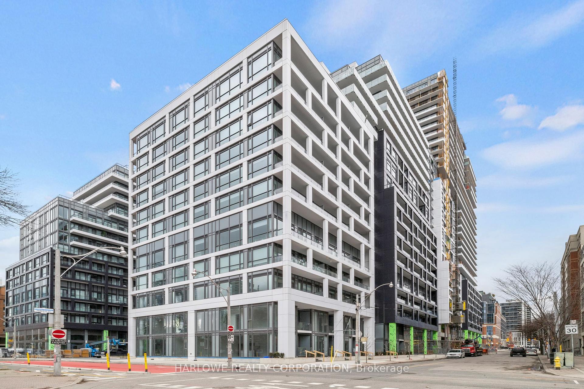 4 Bedrooms Condo at 60 Princess,  Toronto For sale