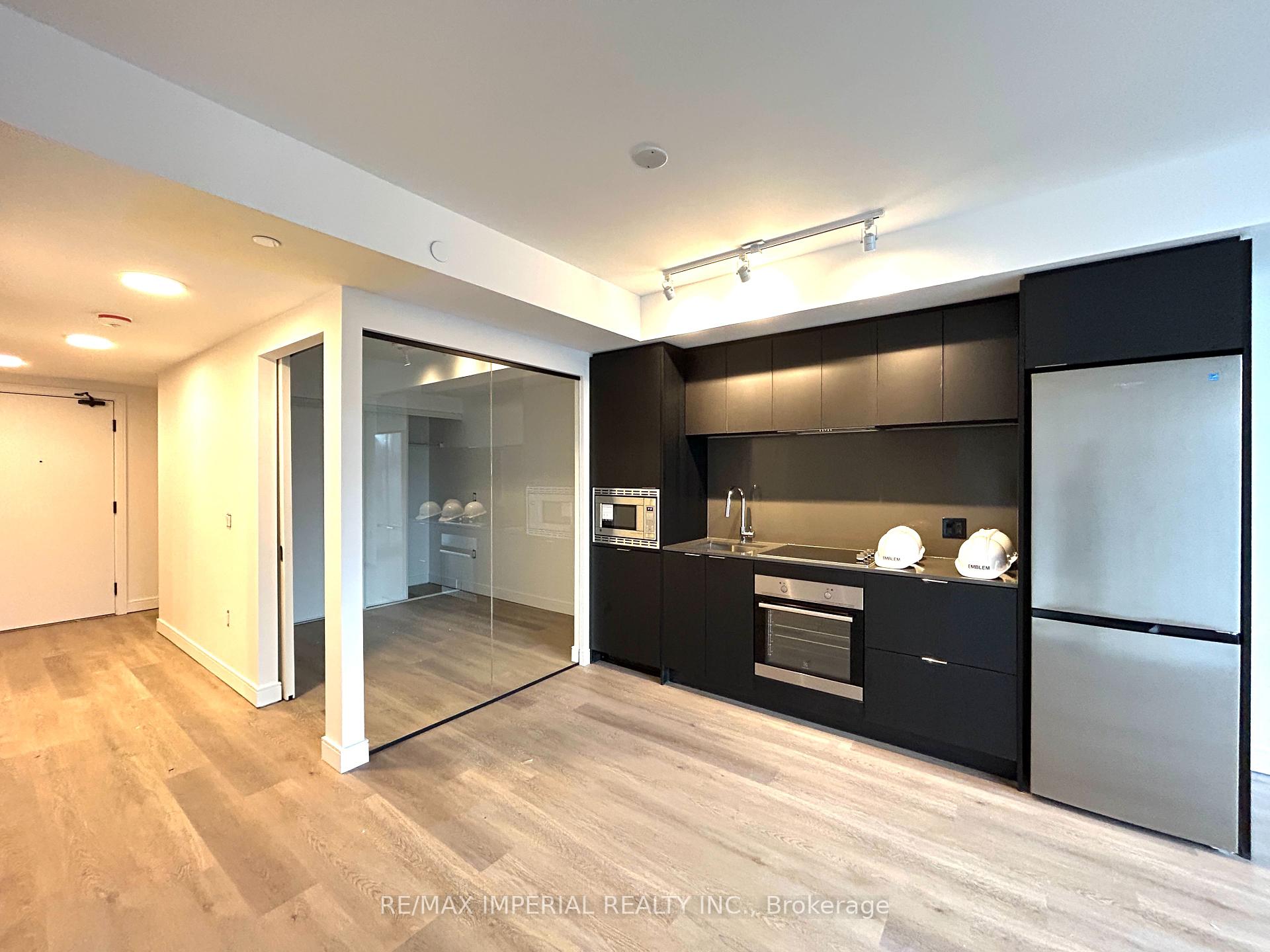 2 Bedrooms Condo at 1 Jarvis, Hamilton For sale