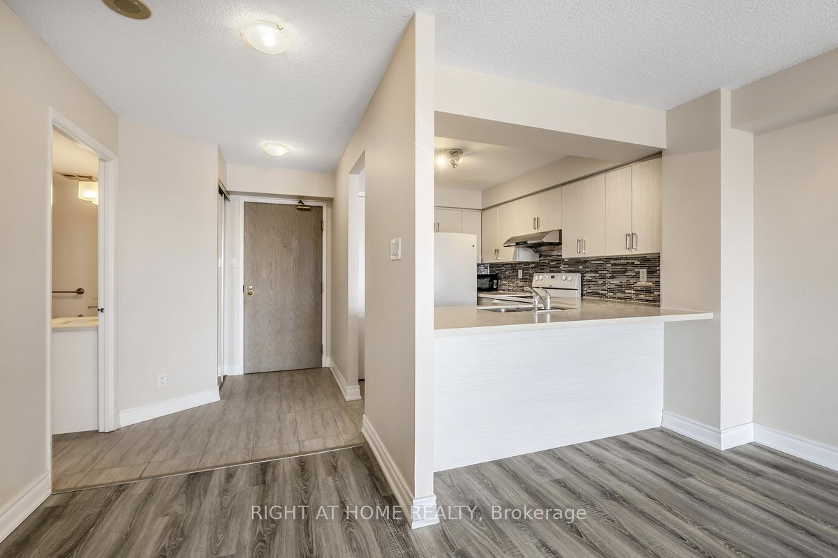 2 Bedrooms Condo at 298 JARVIS,  Toronto For sale