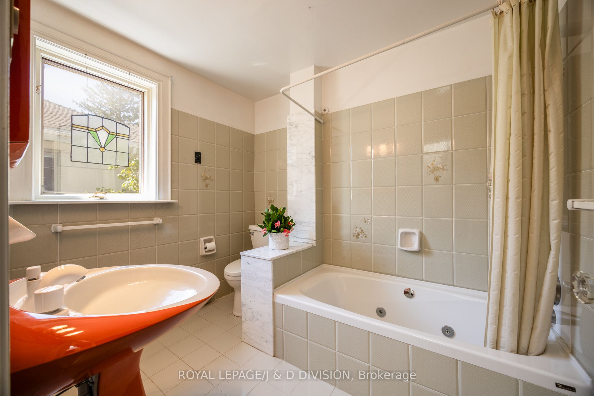241 Forest Hill Road