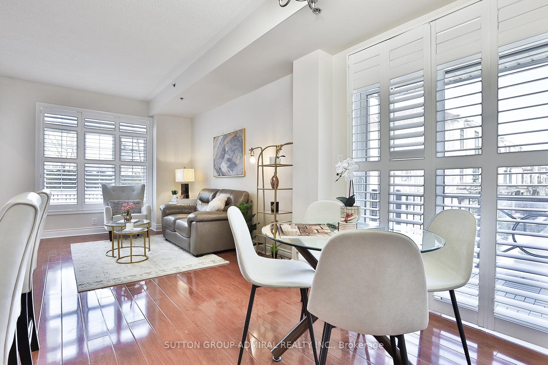 3 Bedrooms Condo at 8 Brighton, Vaughan For sale