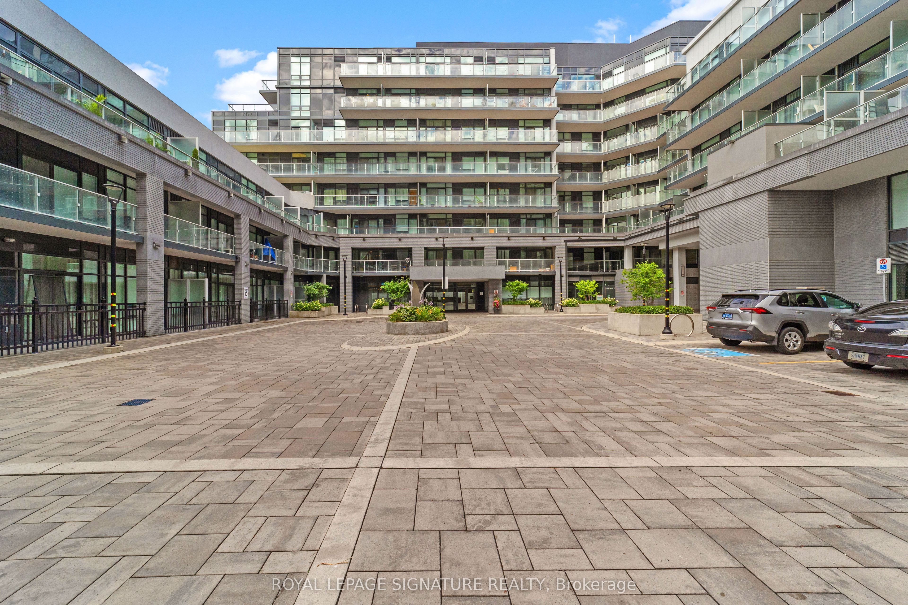 #527 - 621 Sheppard Avenue, Toronto, ON M2K 0G4