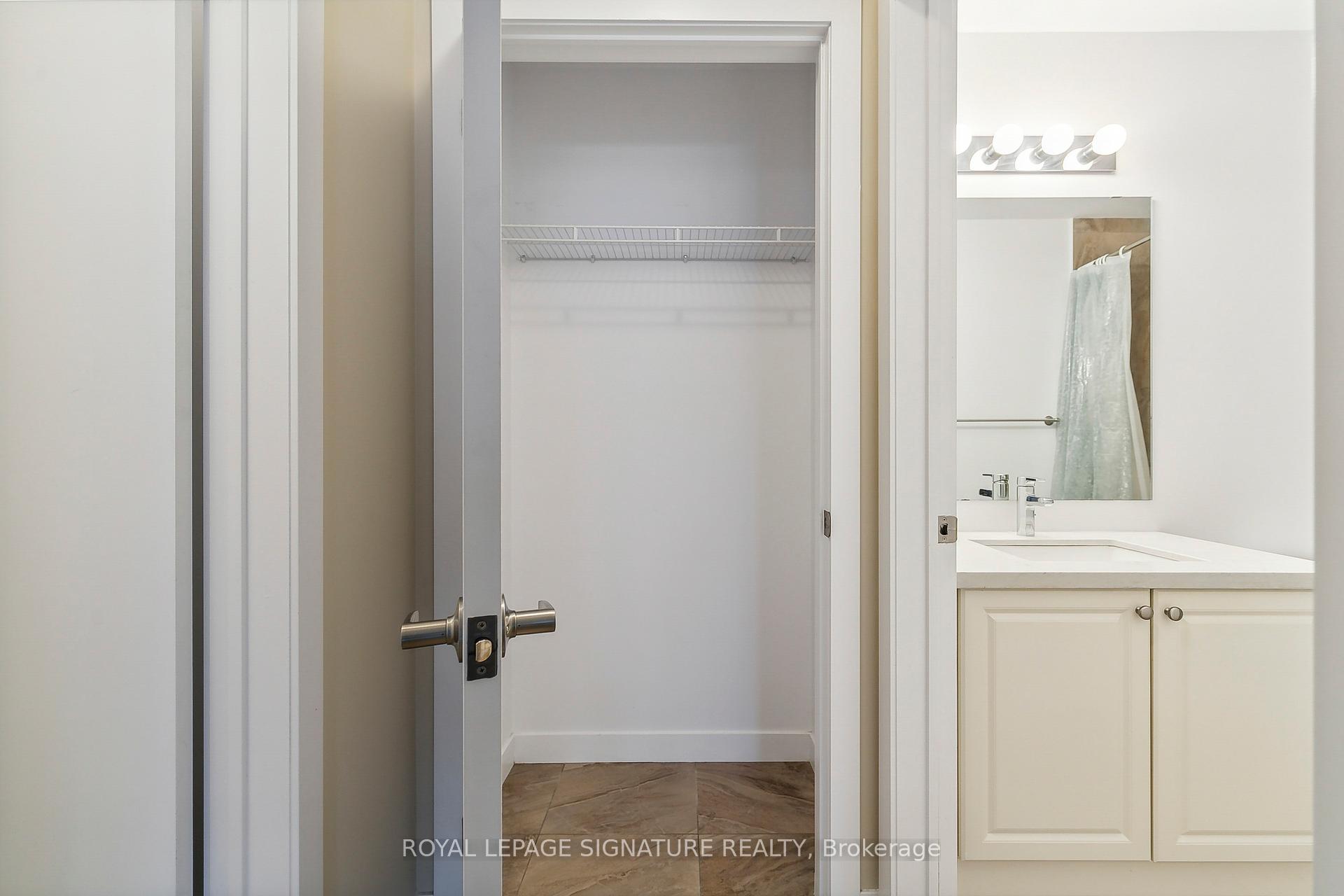 1 Bedroom Condo at 2486 Old Bronte, Oakville For sale