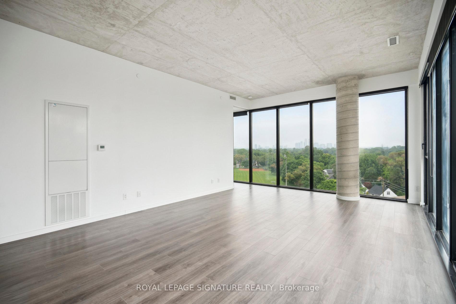 3 Bedrooms Co-op at 7 Smith, Toronto For sale