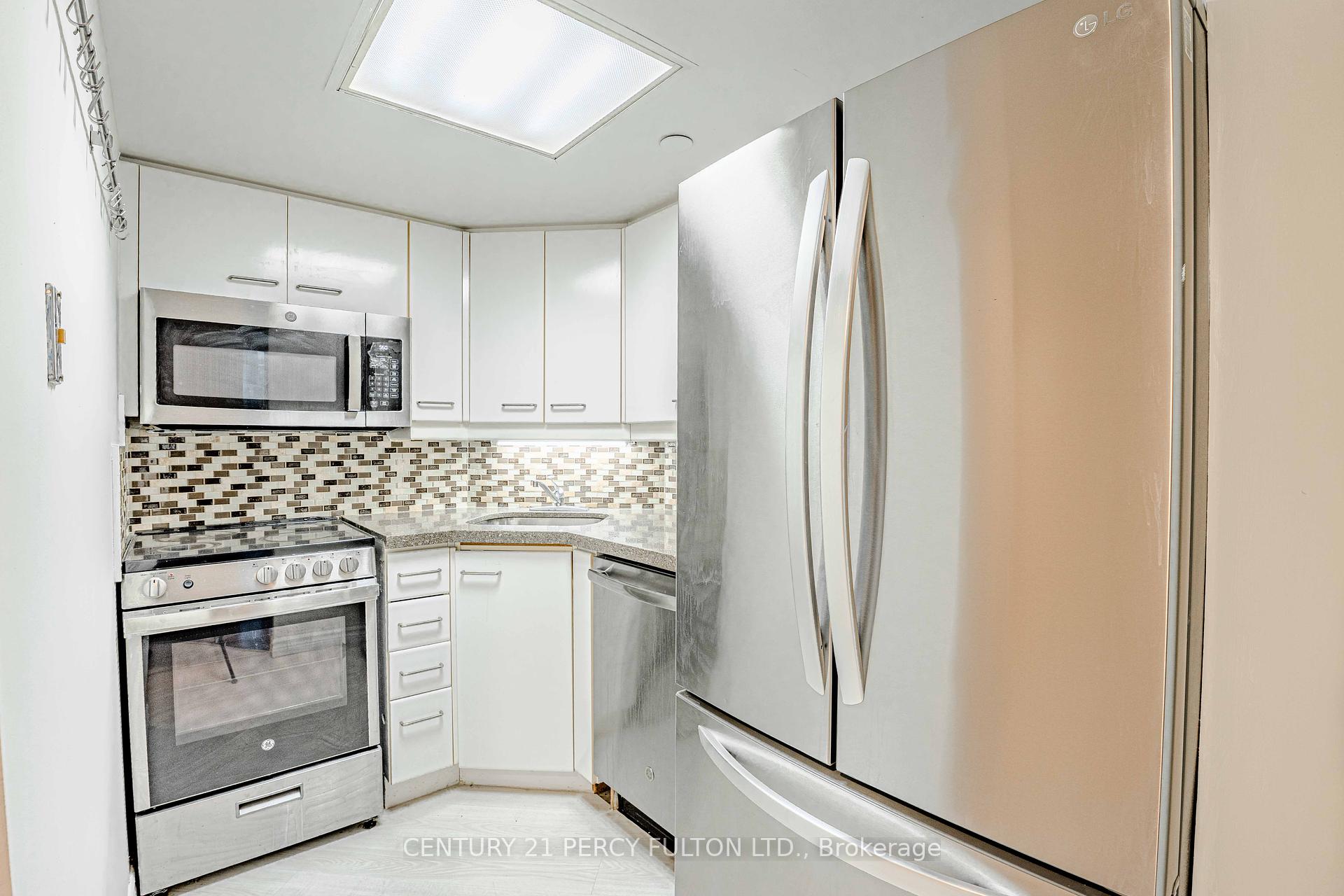 1 Bedroom Condo at 38 Elm, Toronto For sale