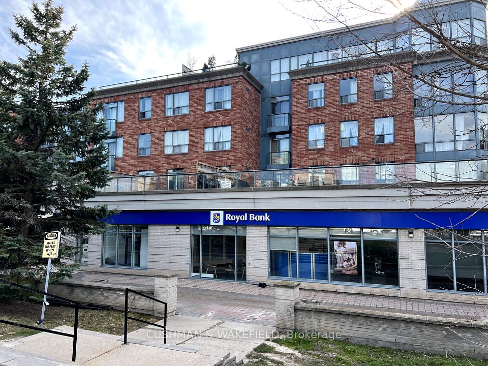 7398 Yonge