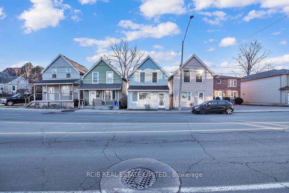 224 Burlington Street, Hamilton, ON L8L 4H1