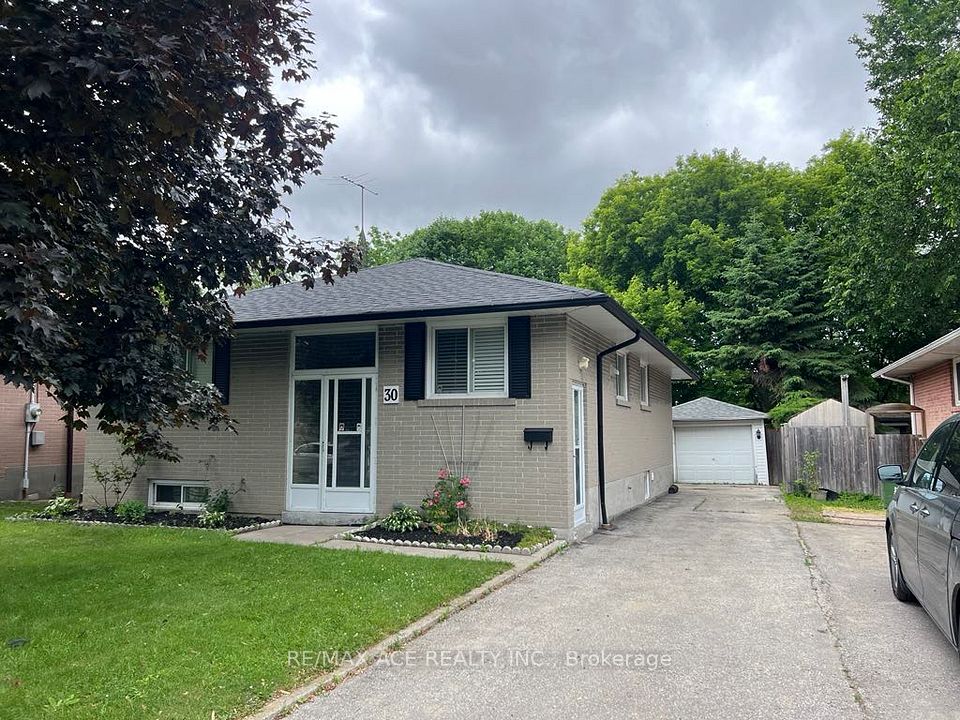 30 Oakridge Drive
