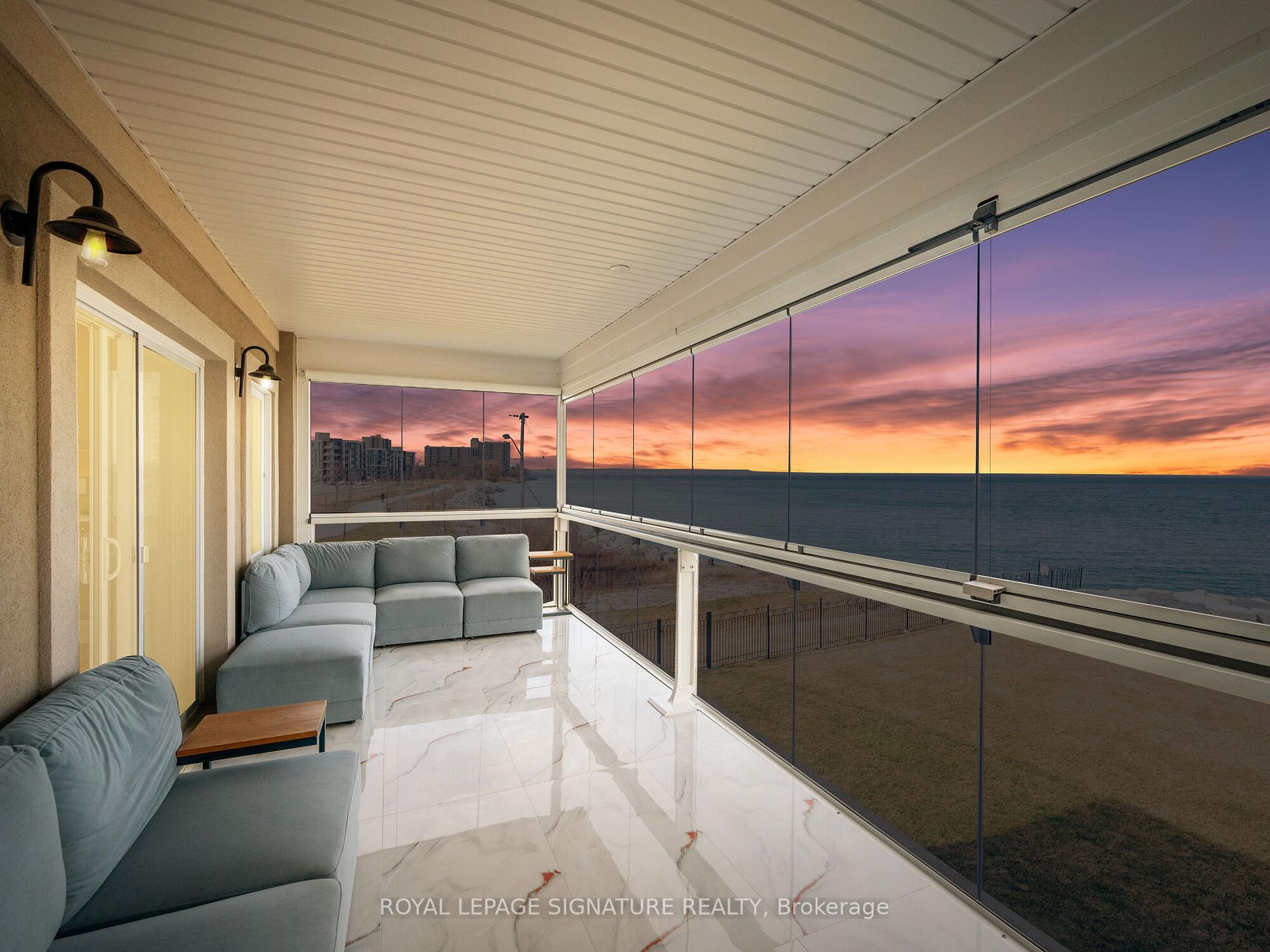 3 Bedrooms Condo at 484 Millen,  Hamilton For sale