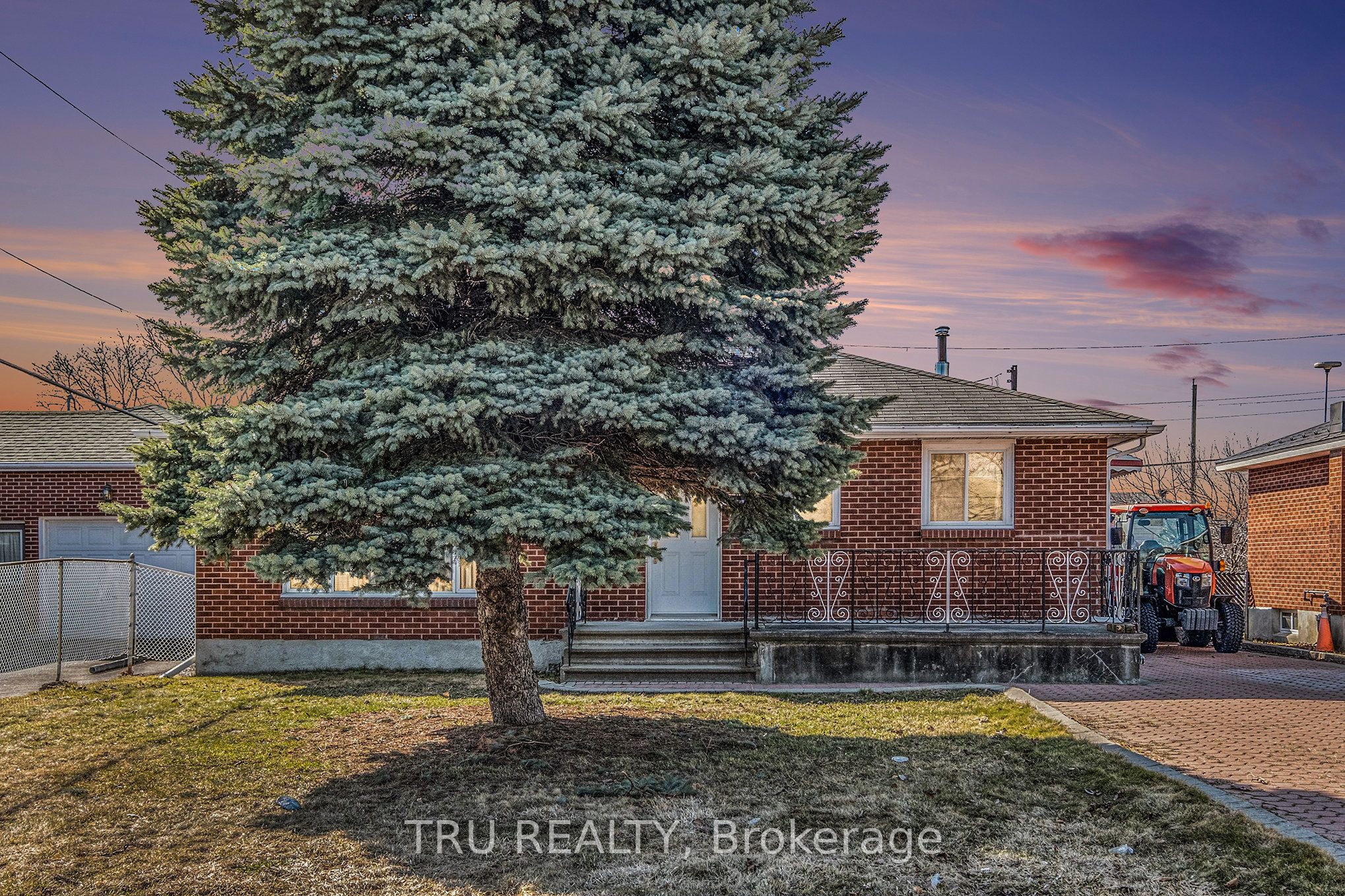 618 Mutual Street, OverbrookCastleheightsandArea, ON K1K 1C4