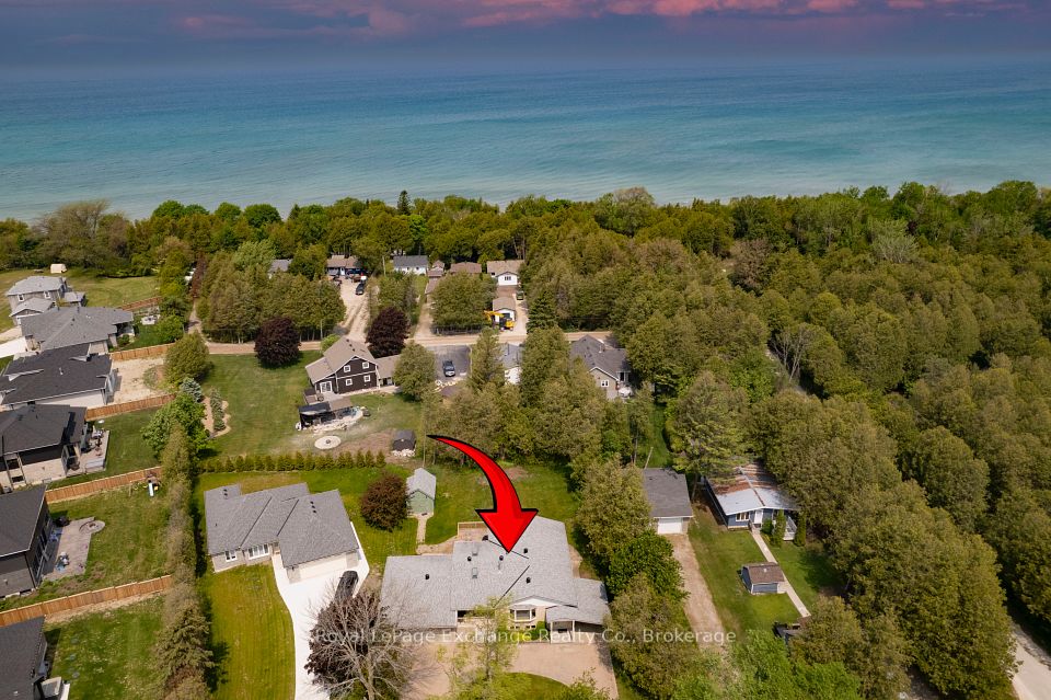 128 Waterloo
