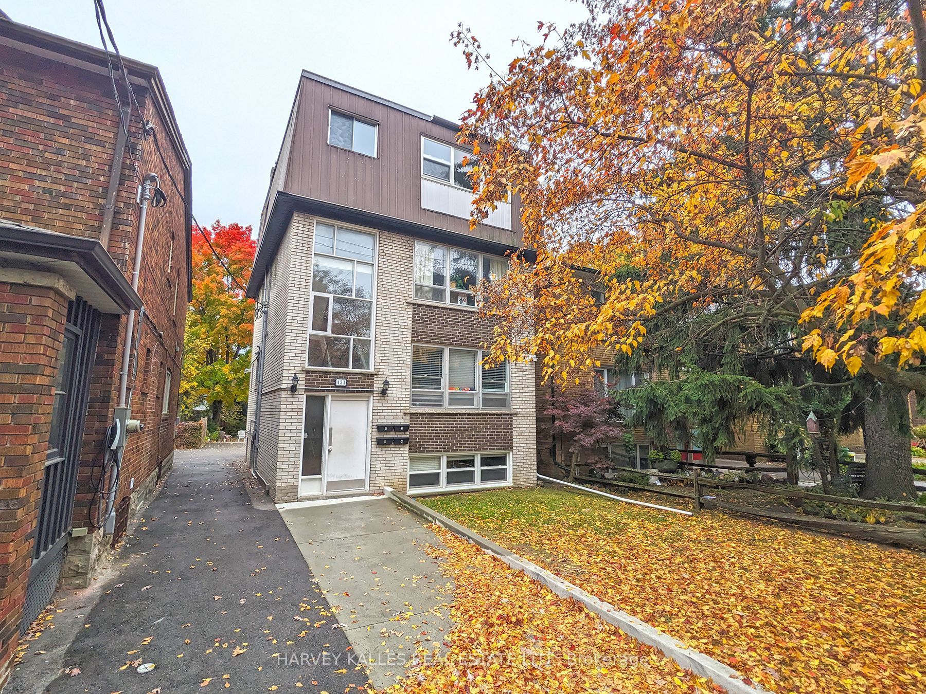 431 Balliol Street 4