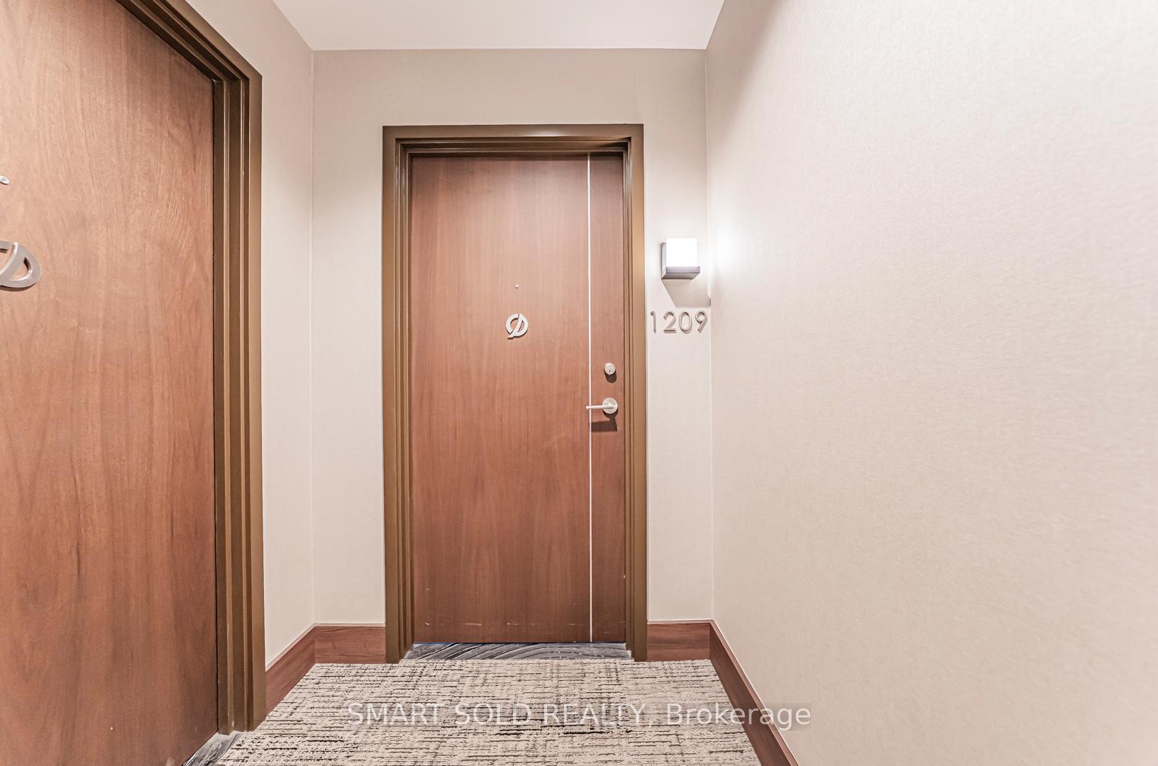 2 Bedrooms Condo at 117 Mcmahon, Toronto For sale