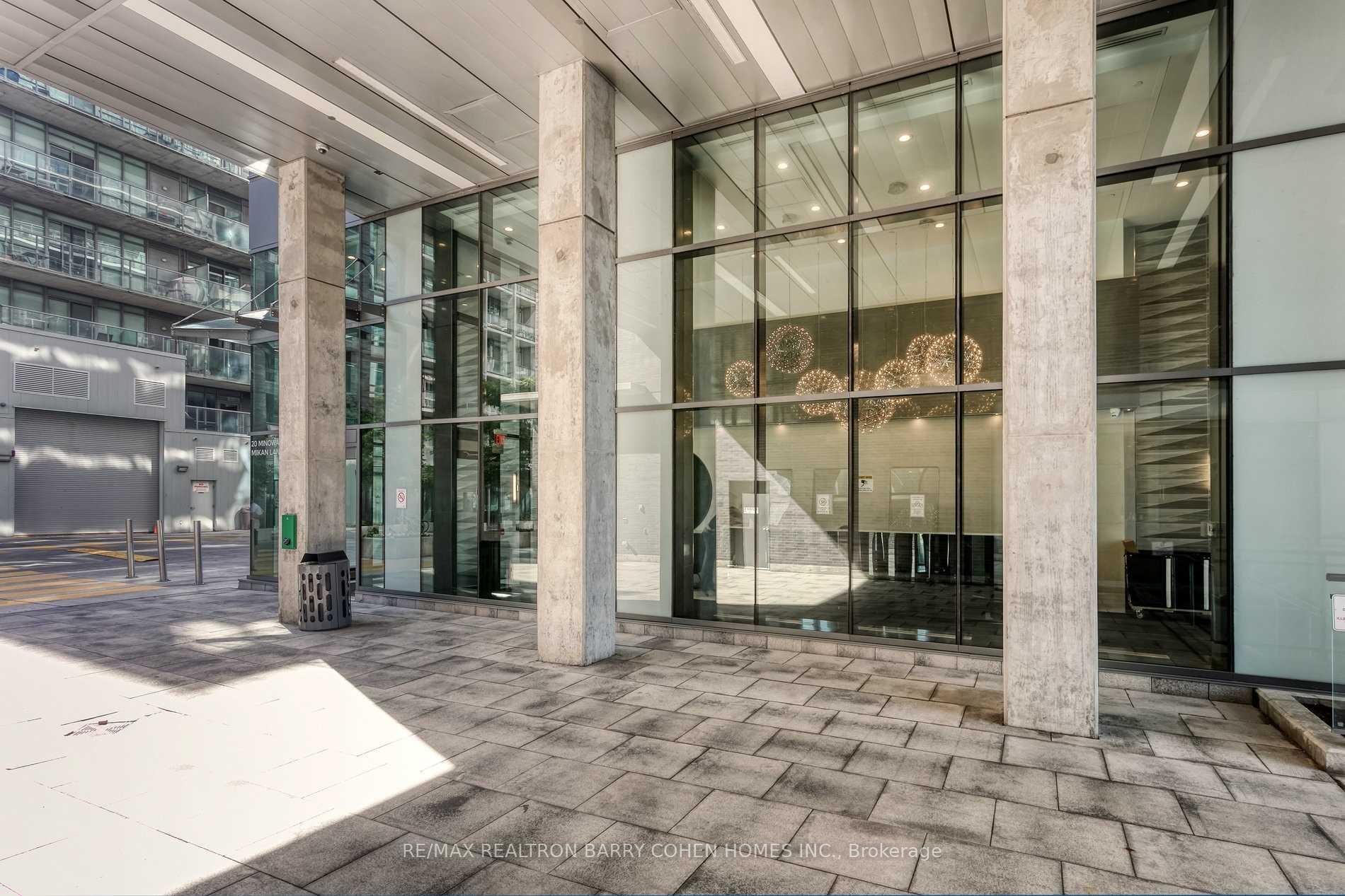 2 Bedrooms Condo at 20 Minowan Miikan, Toronto For sale