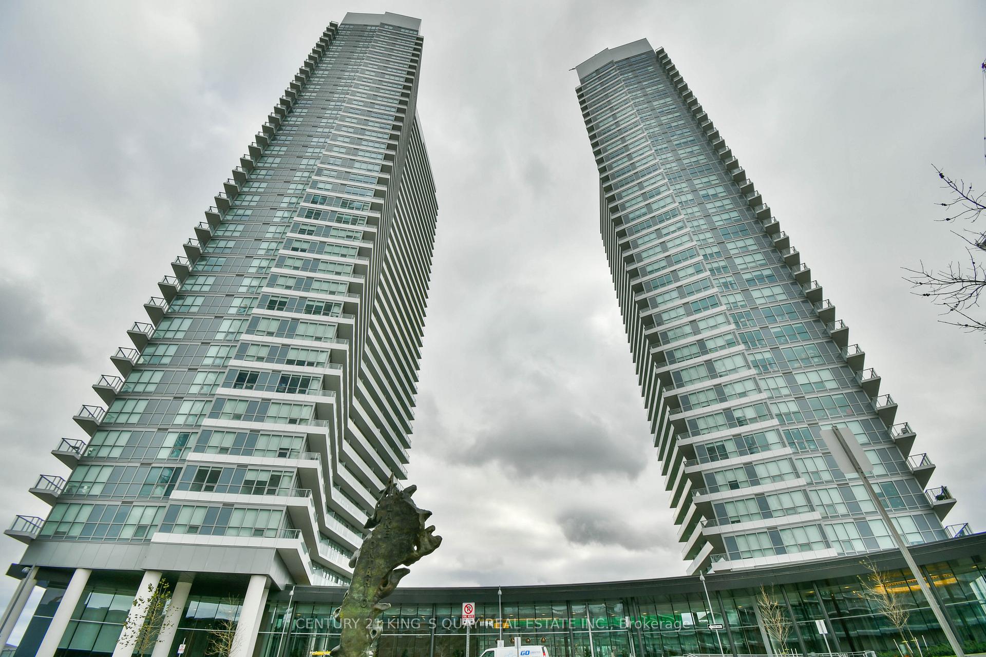2 Bedrooms Condo at 117 McMahon,  Toronto For sale