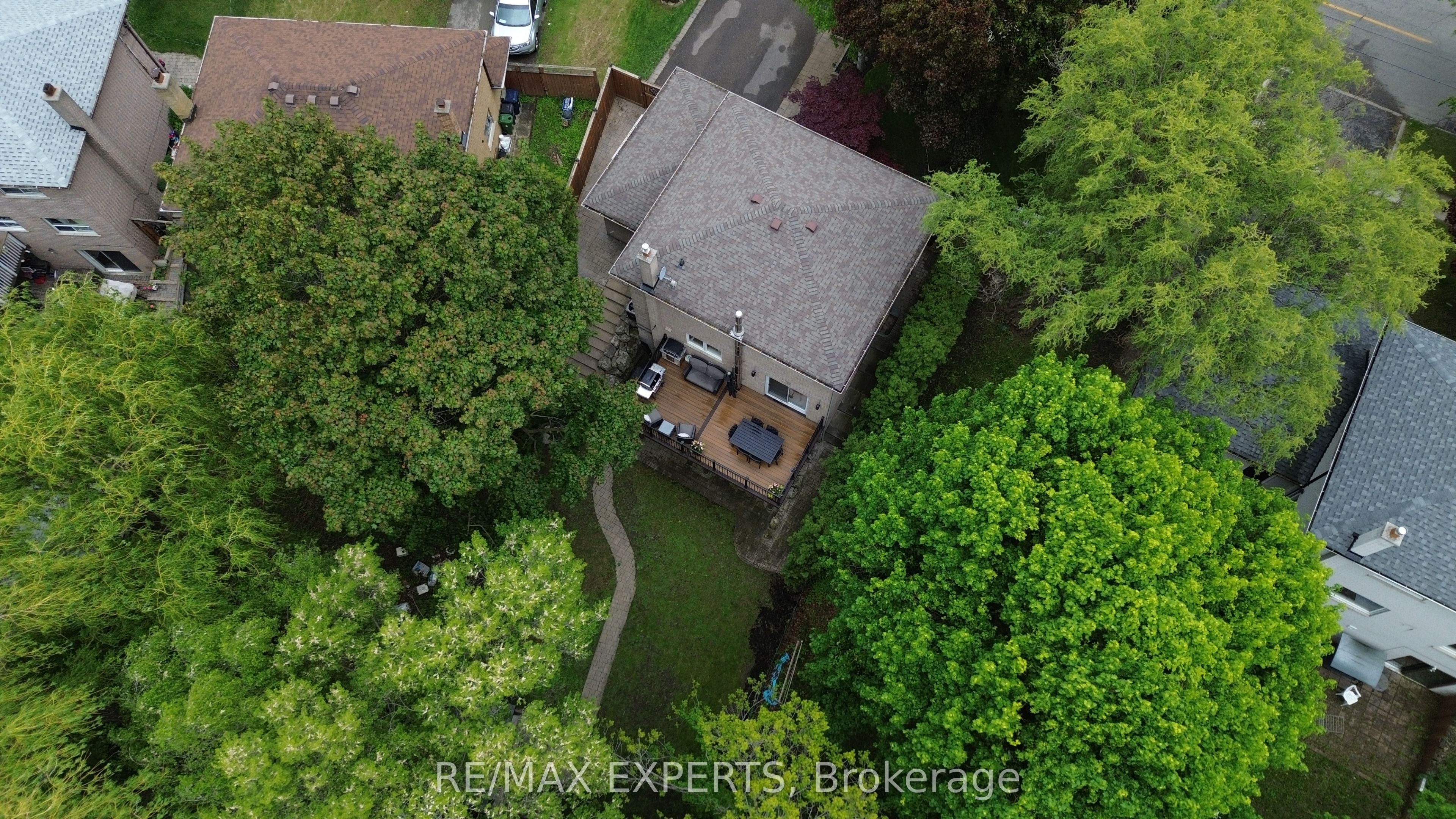 105 Mercury Road