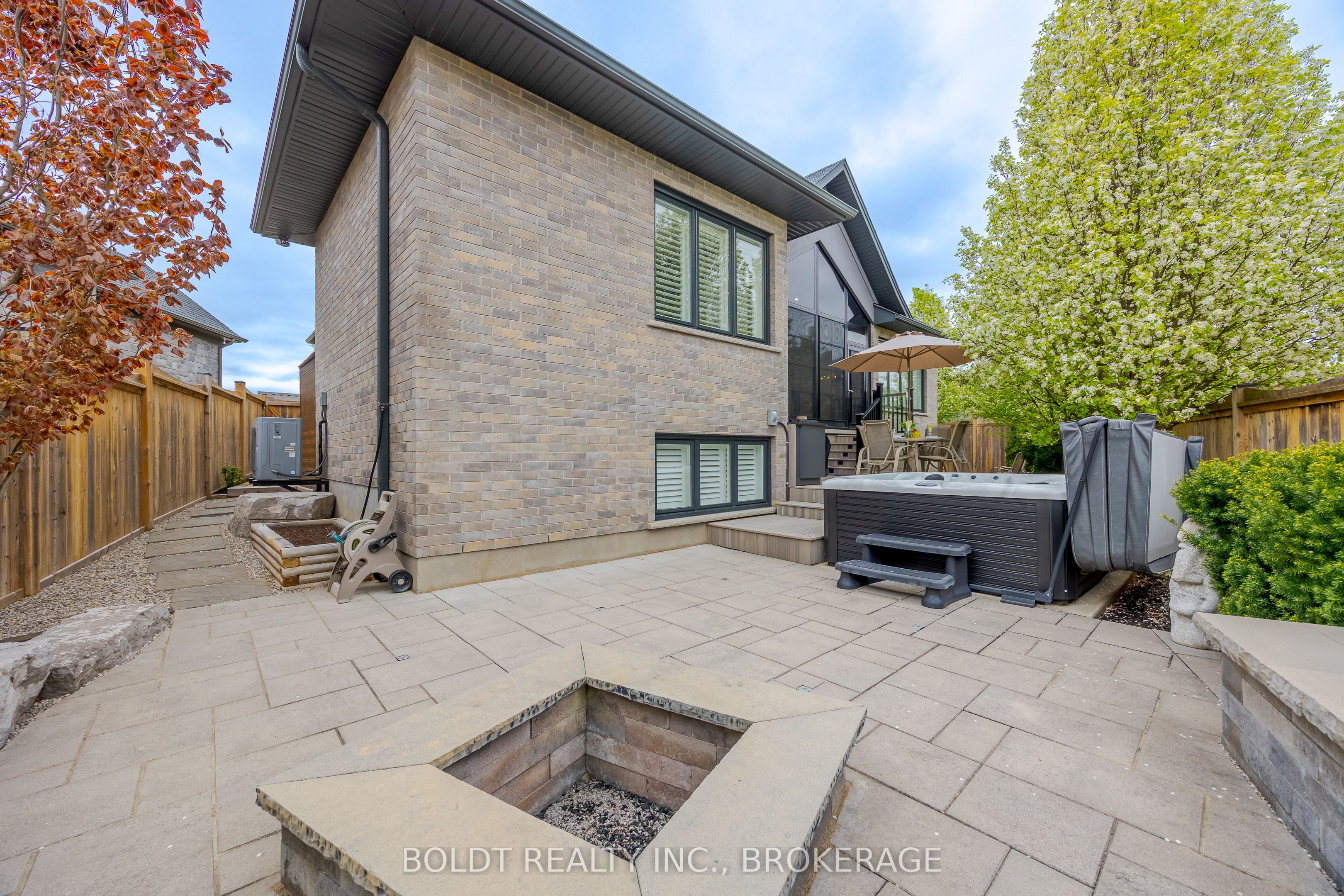 22 Joyce Crescent