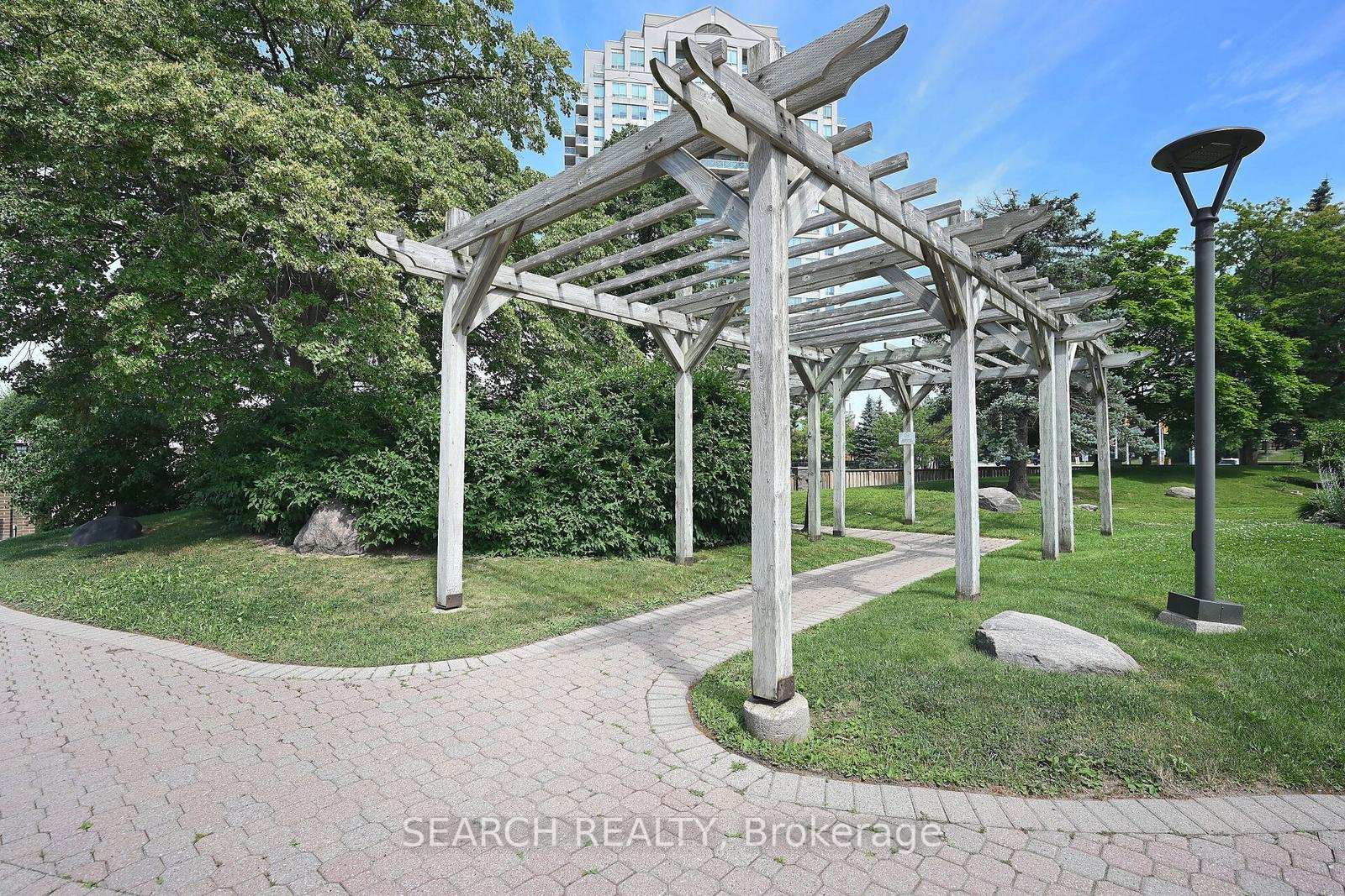 3 Bedrooms Condo at 1360 Rathburn, Mississauga For sale