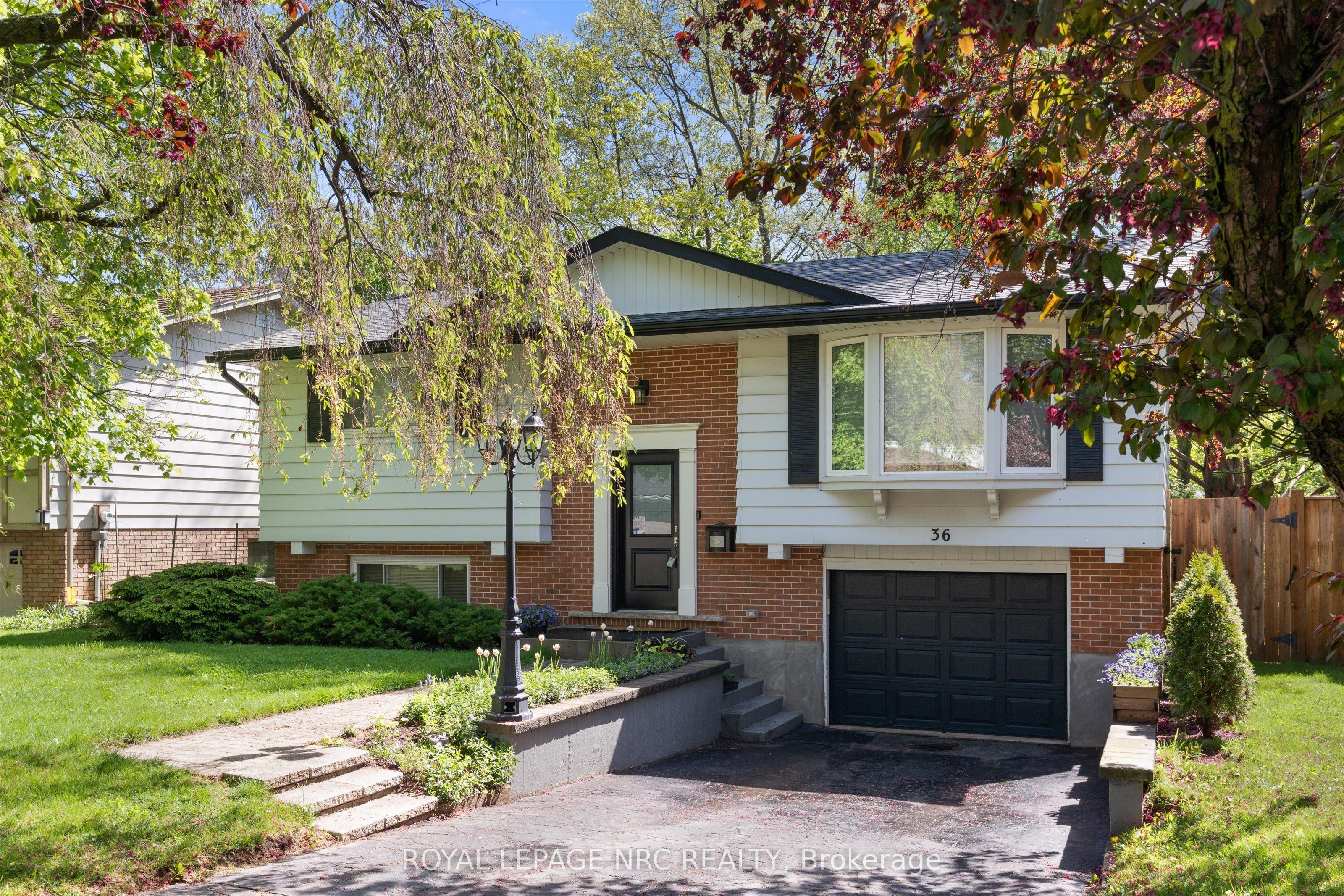36 Royal Oak Drive, St. Catharines, ON L2N 6K7