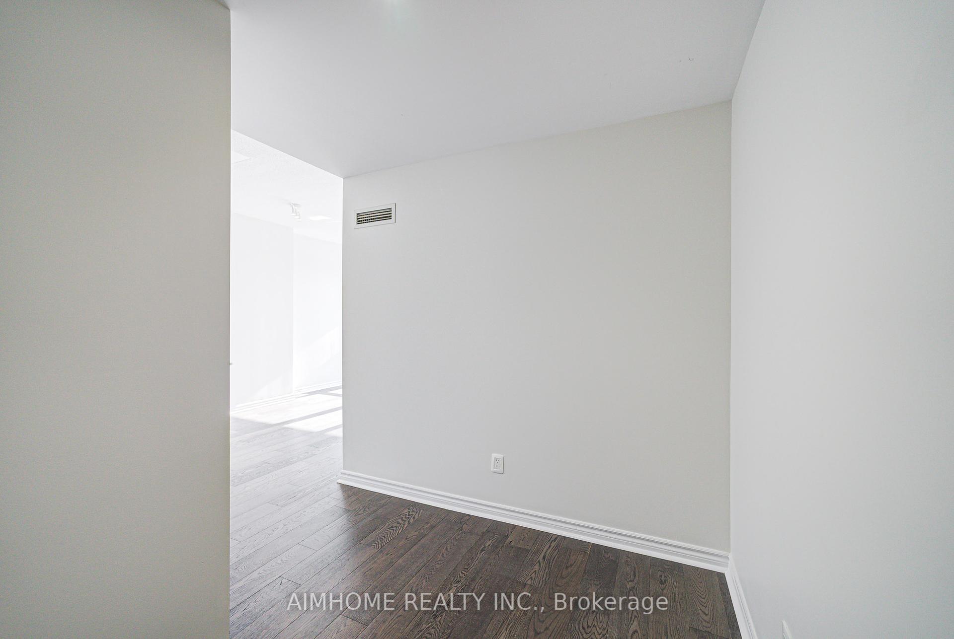 2 Bedrooms Condo at 2885 Bayview, Toronto For sale