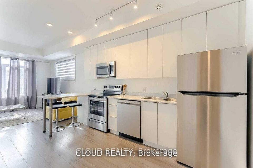 Property at #345 - 3066 Sixth Line, Oakville, ON L6M 1P8